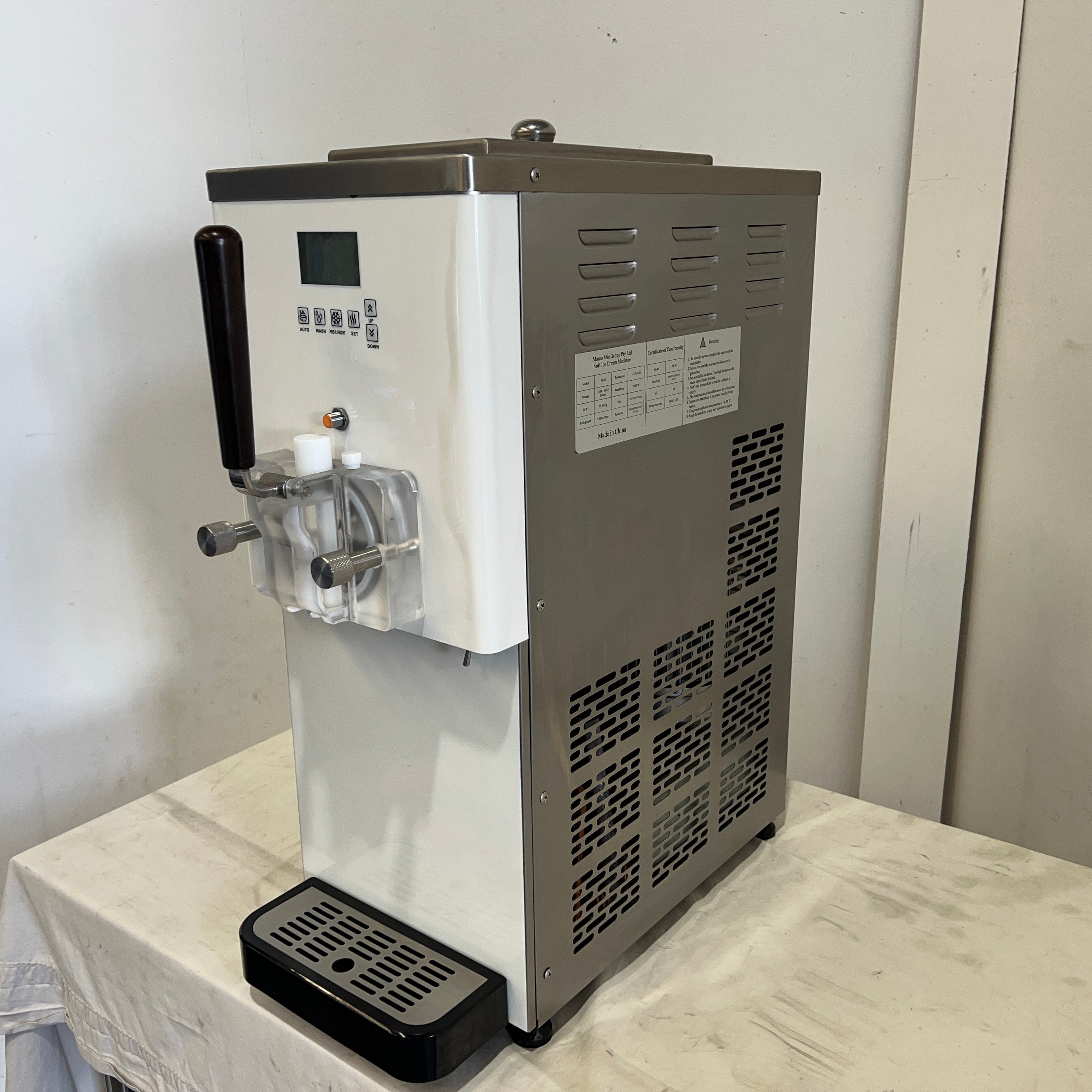 Mama Mia M-50 Ice Cream Machine - 873980