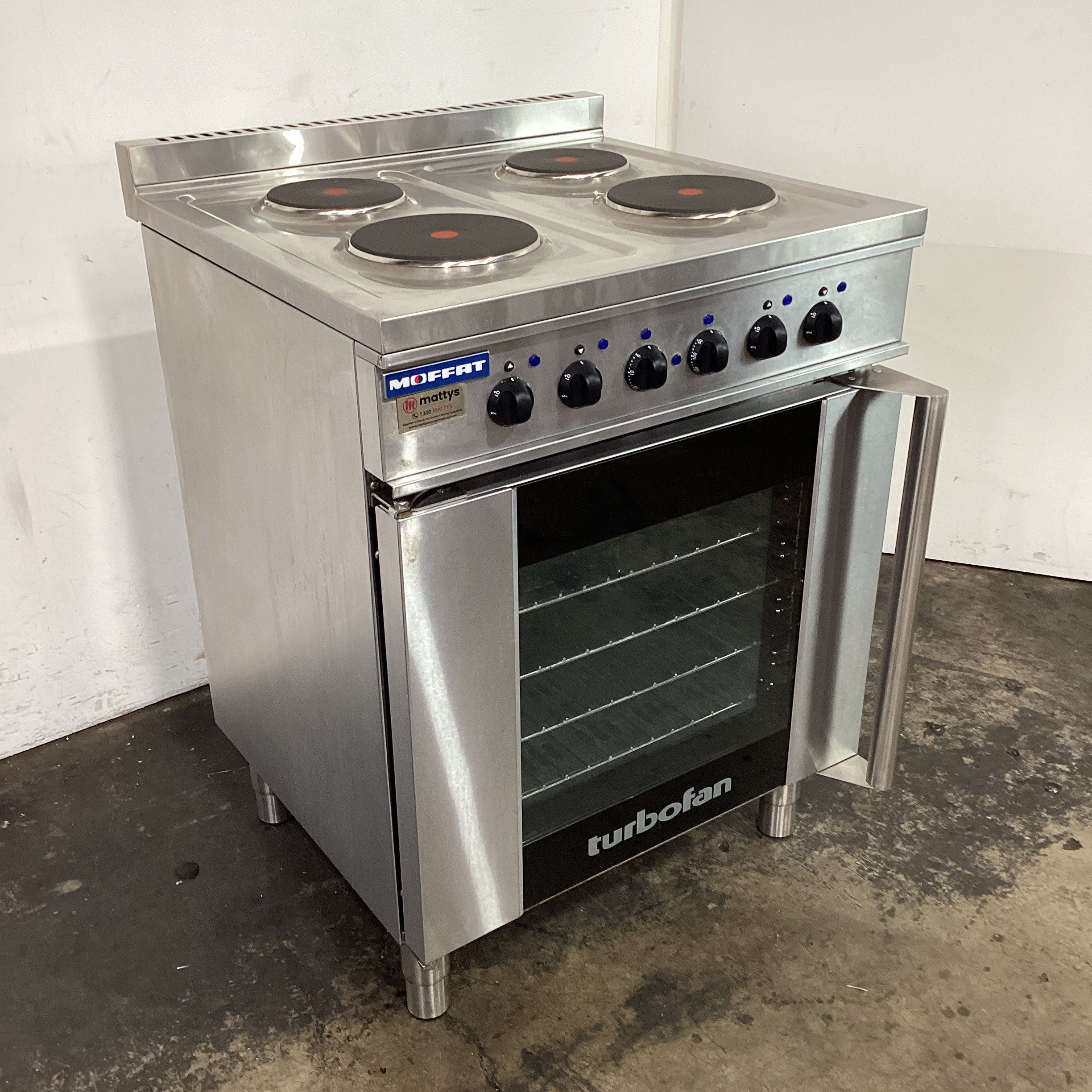 Turbofan E931M Convection Oven + Cooktop - 874260