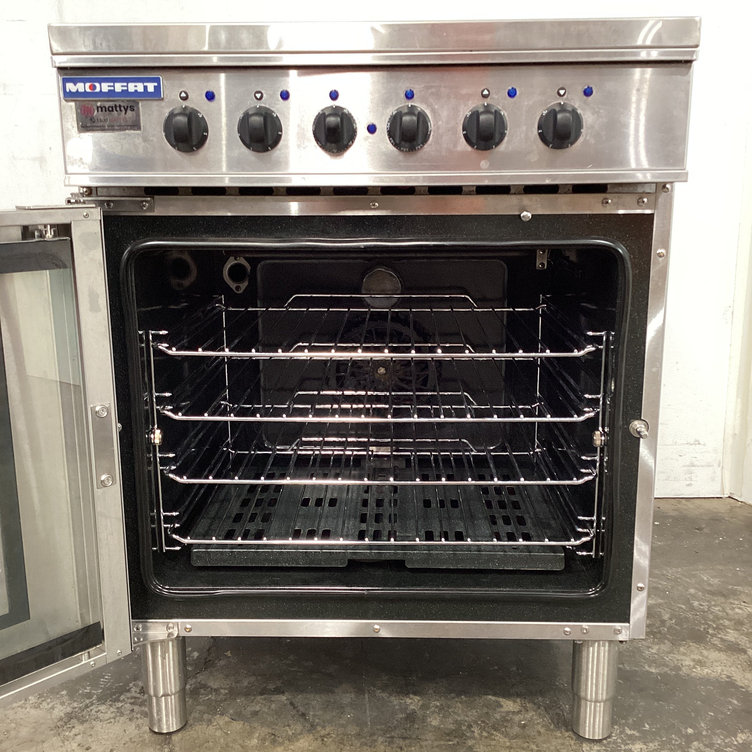Turbofan E931M Convection Oven + Cooktop - 874260