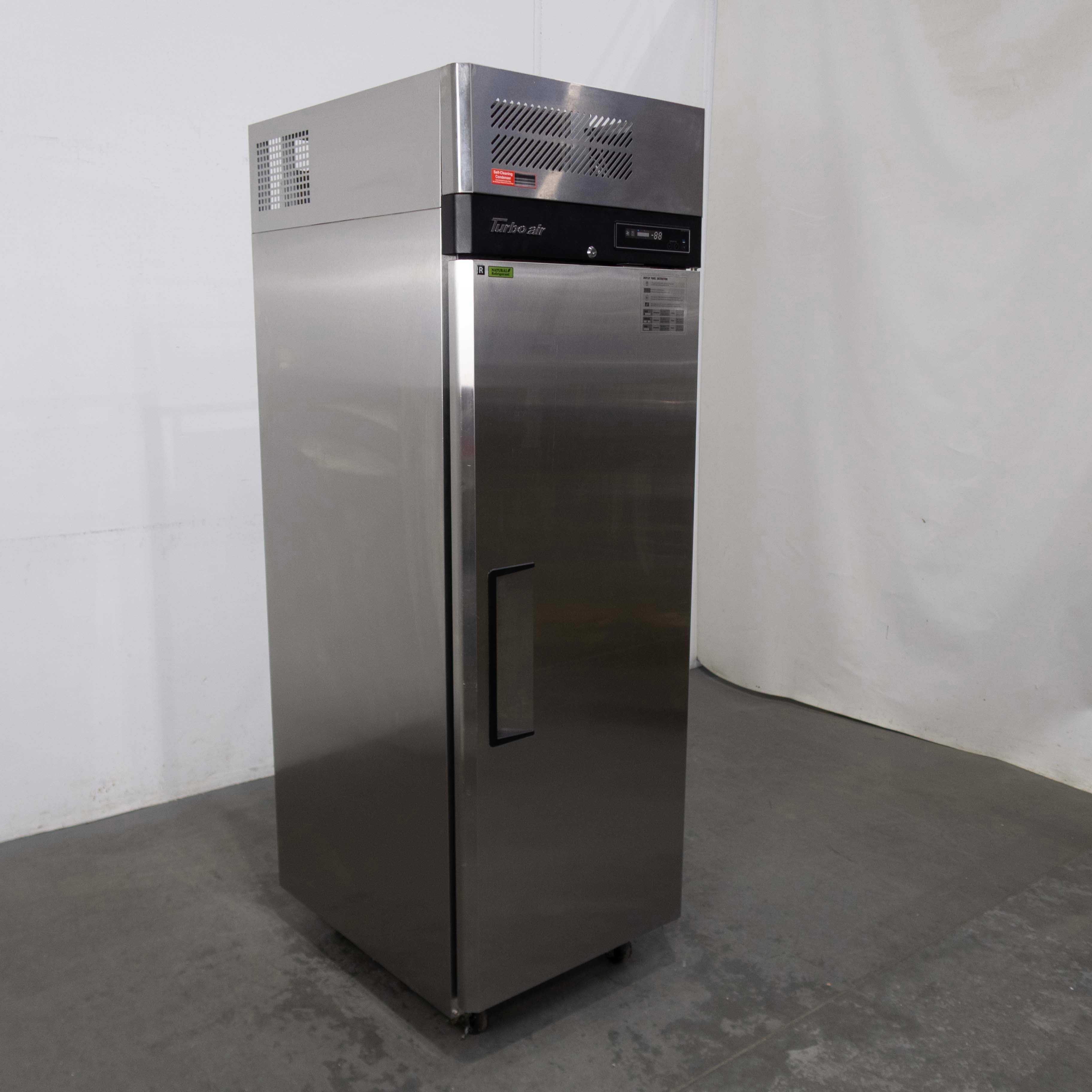 Turbo Air KR25-1 Upright Fridge - 875152