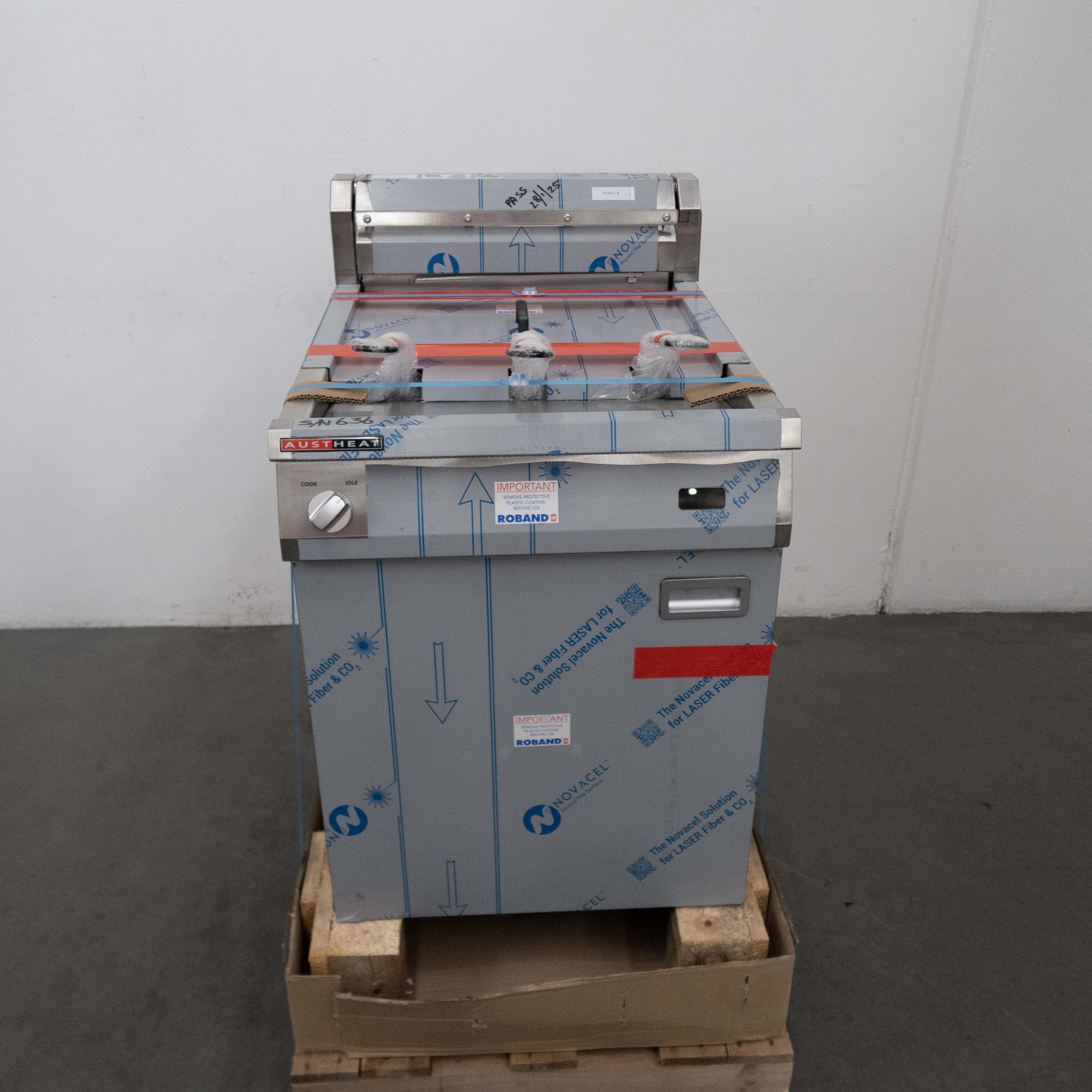 Roband AF813R Fryer - 875898