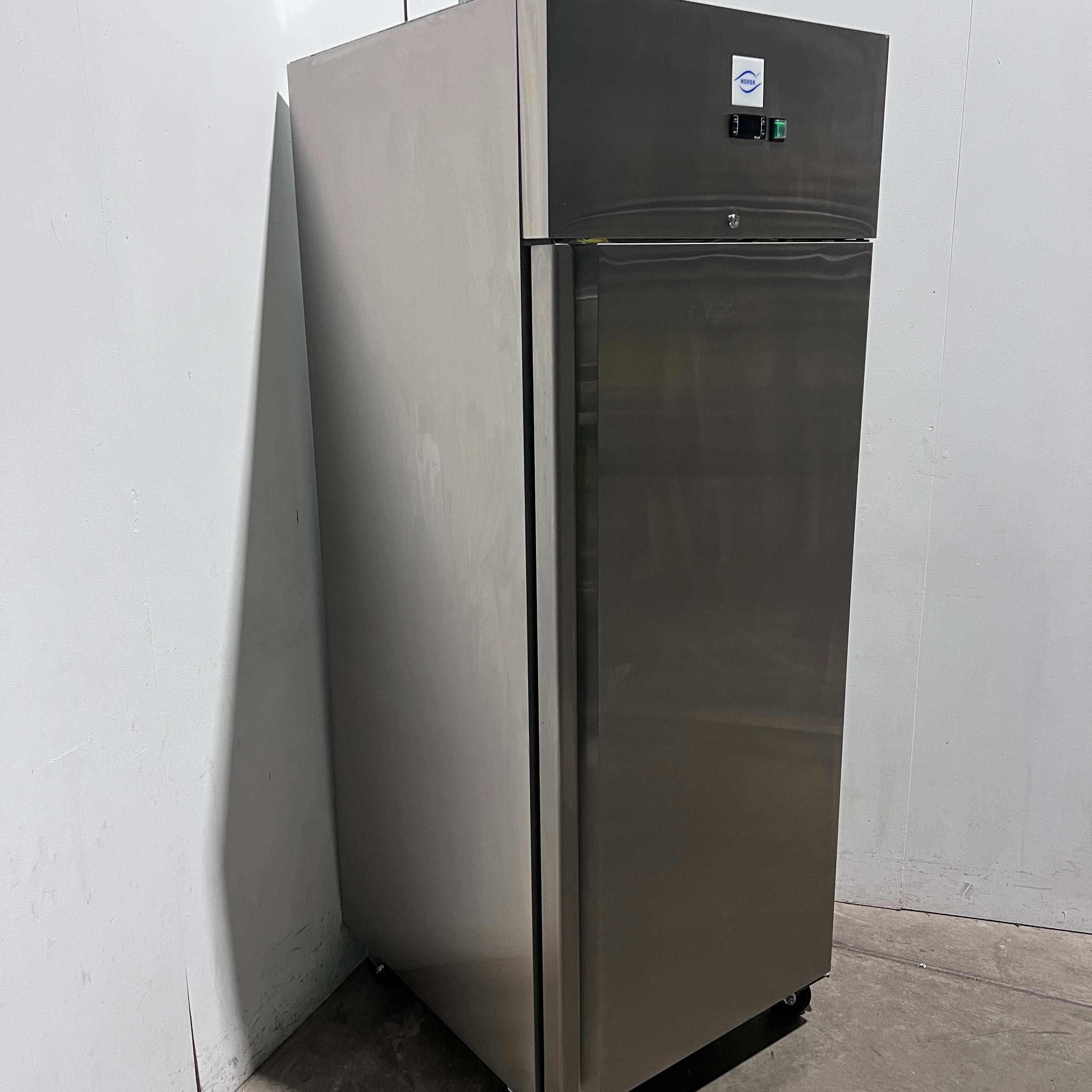 Norsk NSK-650TN Upright Fridge - 876141