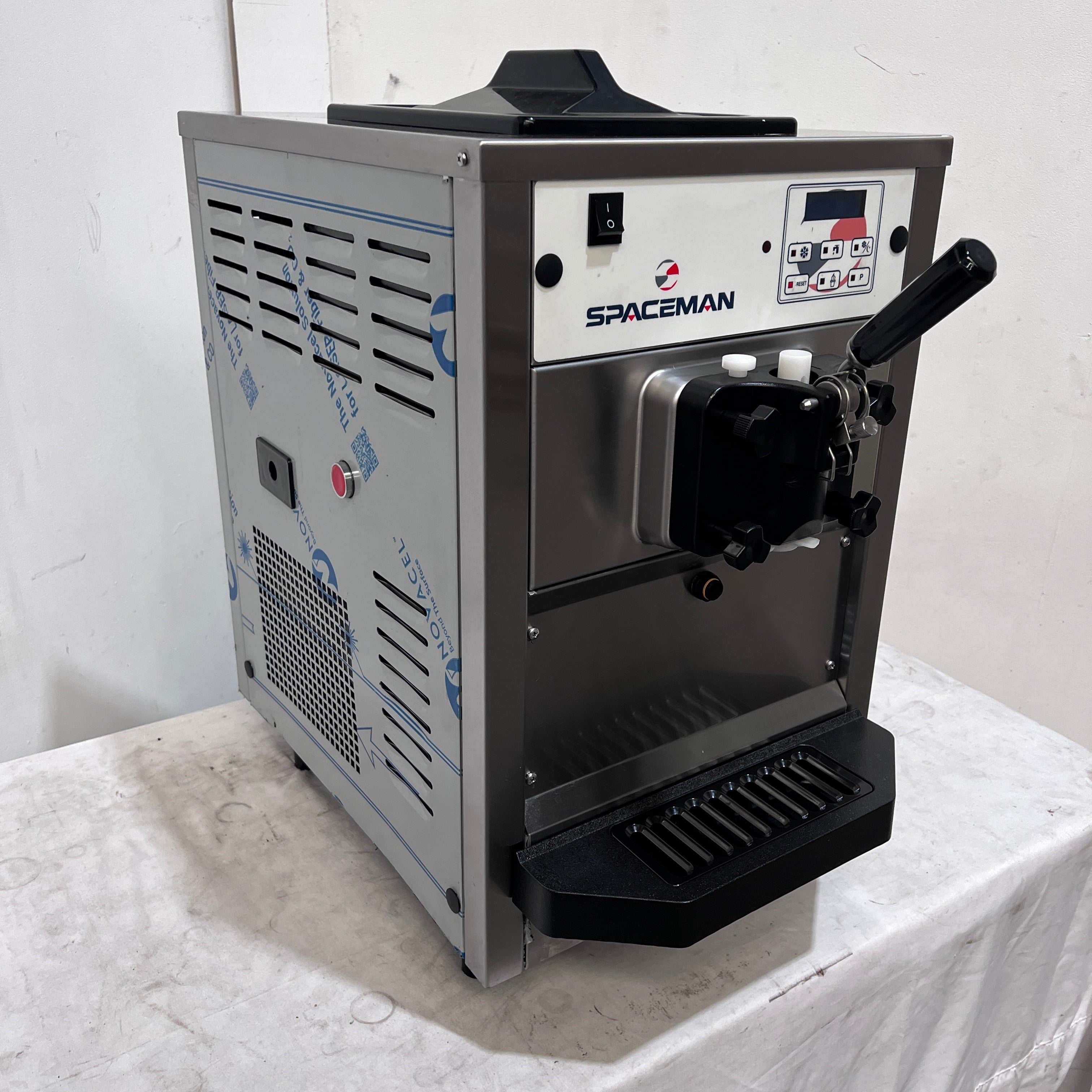 Spaceman 6220 Ice Cream Machine - 876216