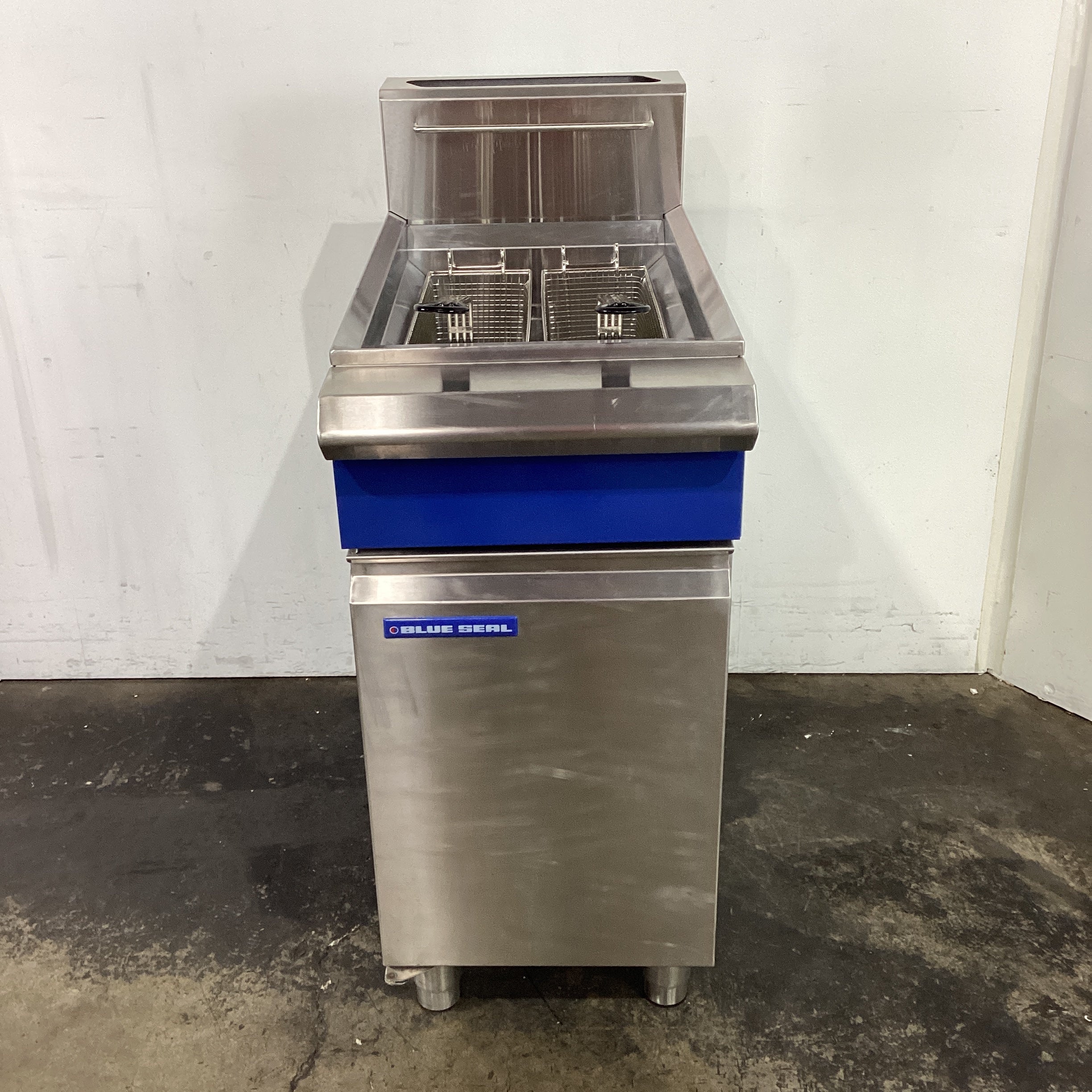 Blue Seal GT18 Fryer - 876435