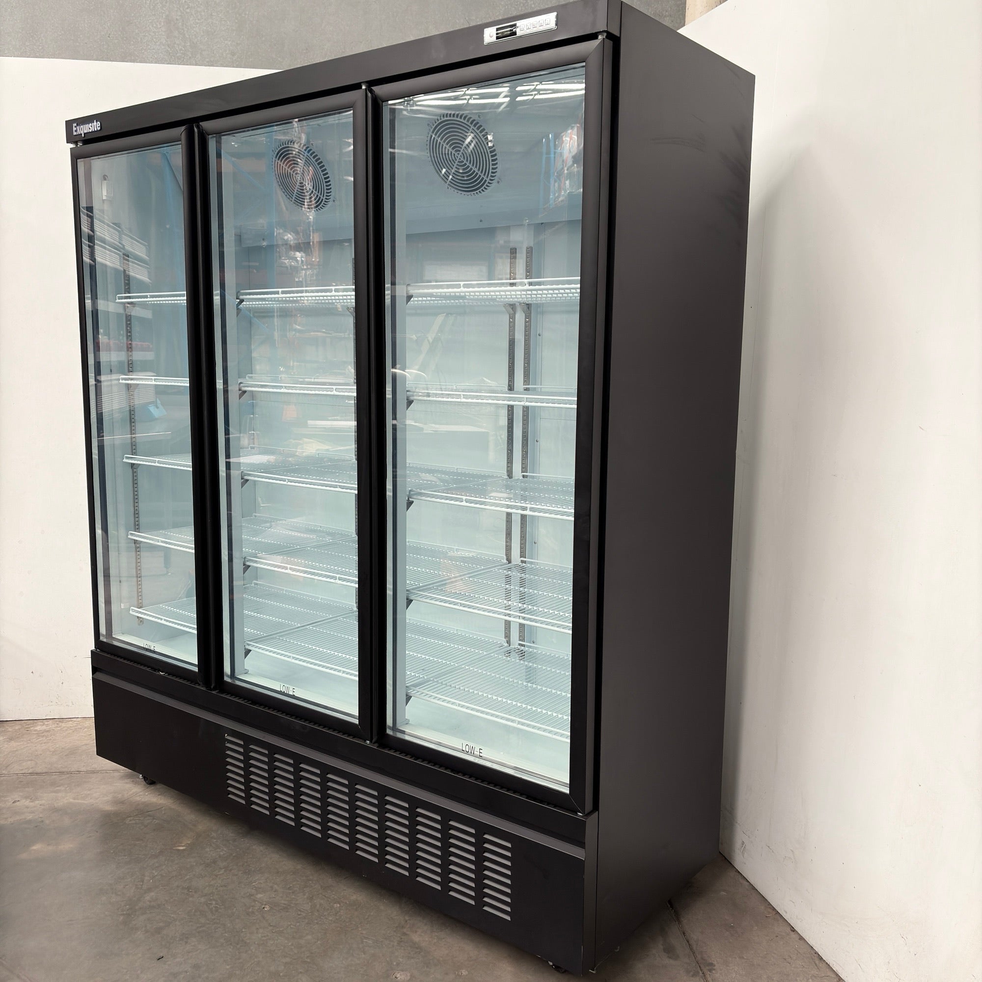 Exquisite SMC1600 Upright Fridge - 877981