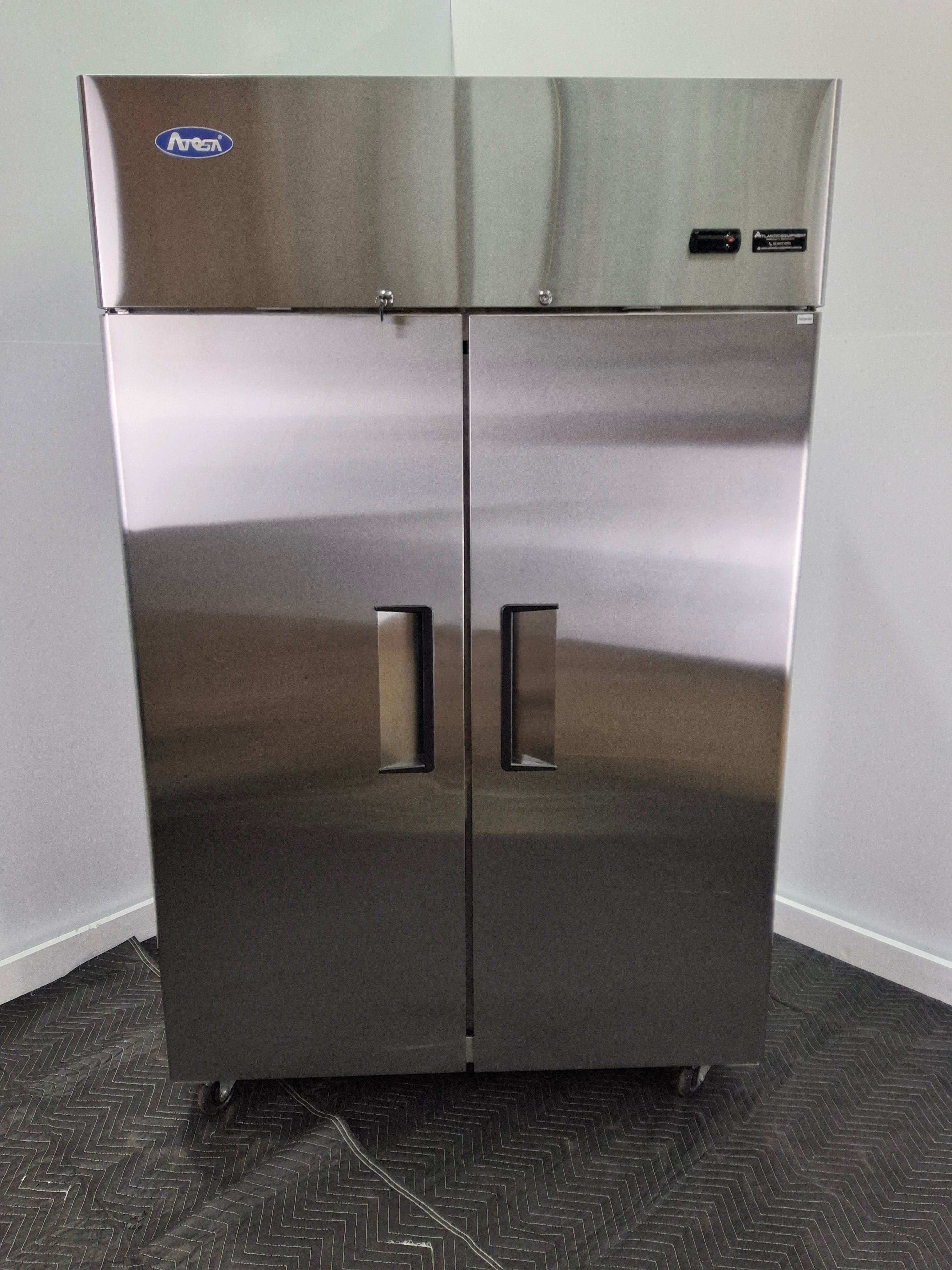 Atosa YBF9218GR Upright Fridge - 880683