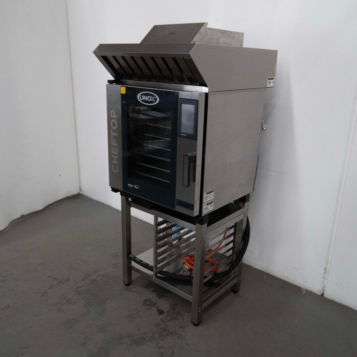 Unox XEVC-0711-E1RM 7 Tray Combi Oven + Hood with Steam Condenser + Stand - 881109
