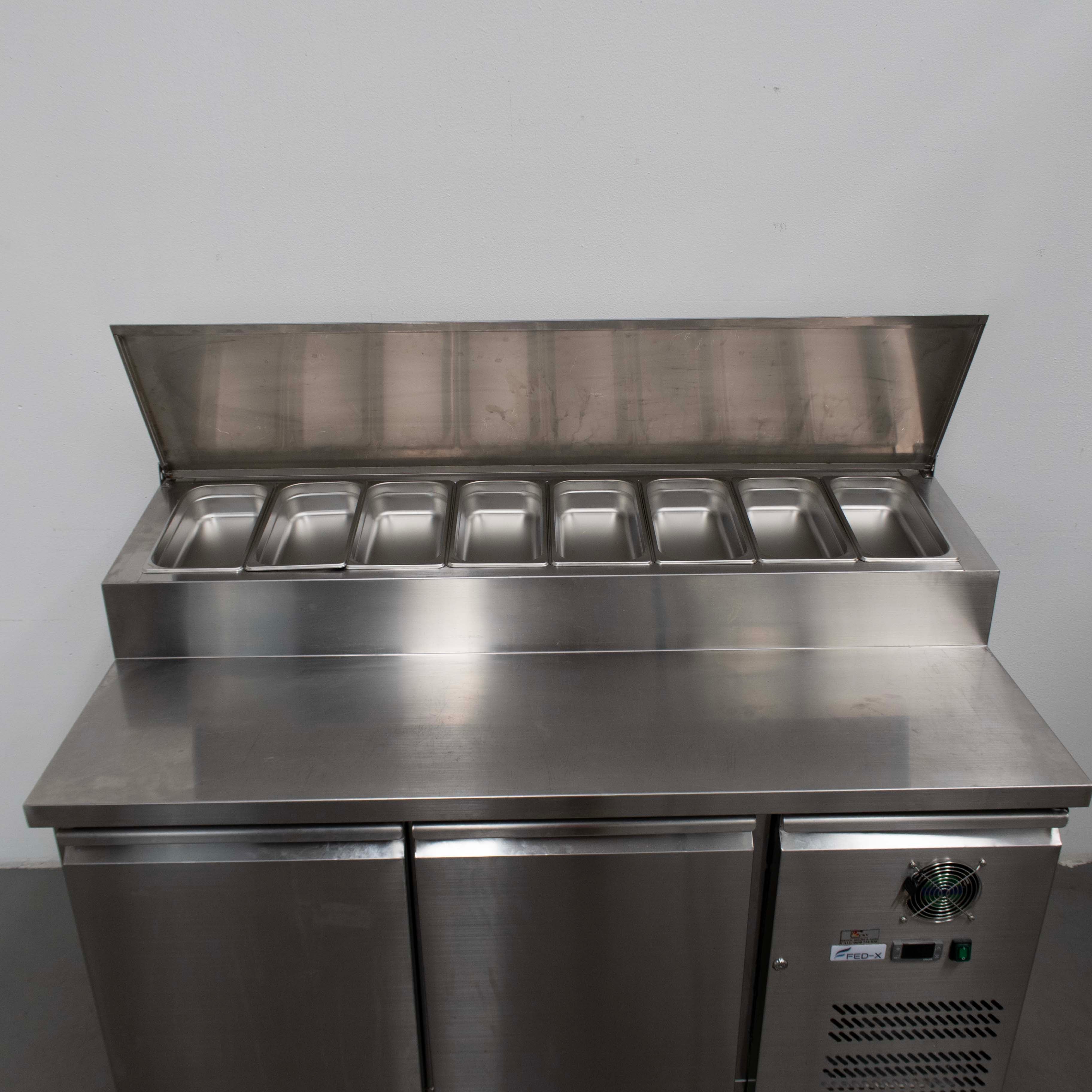 FED-X XSS8C15S2V Sandwich Prep Bench - 881112