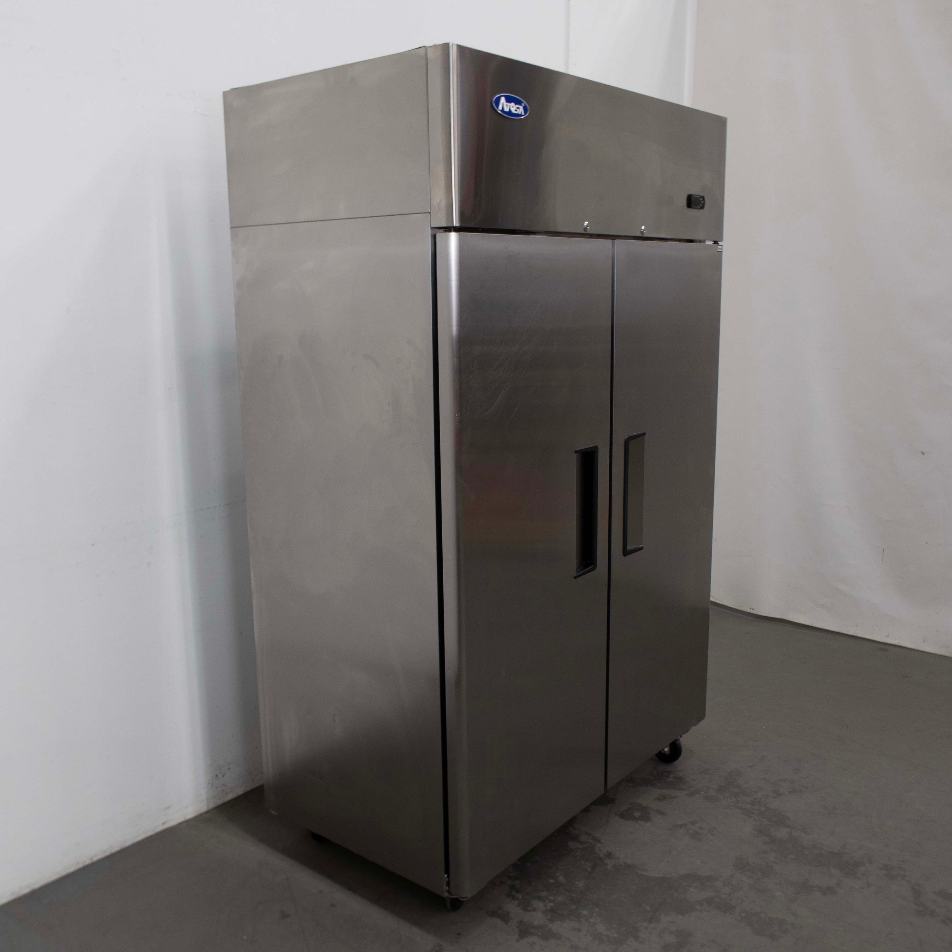 Atosa YBF9219 Upright Freezer - 884699