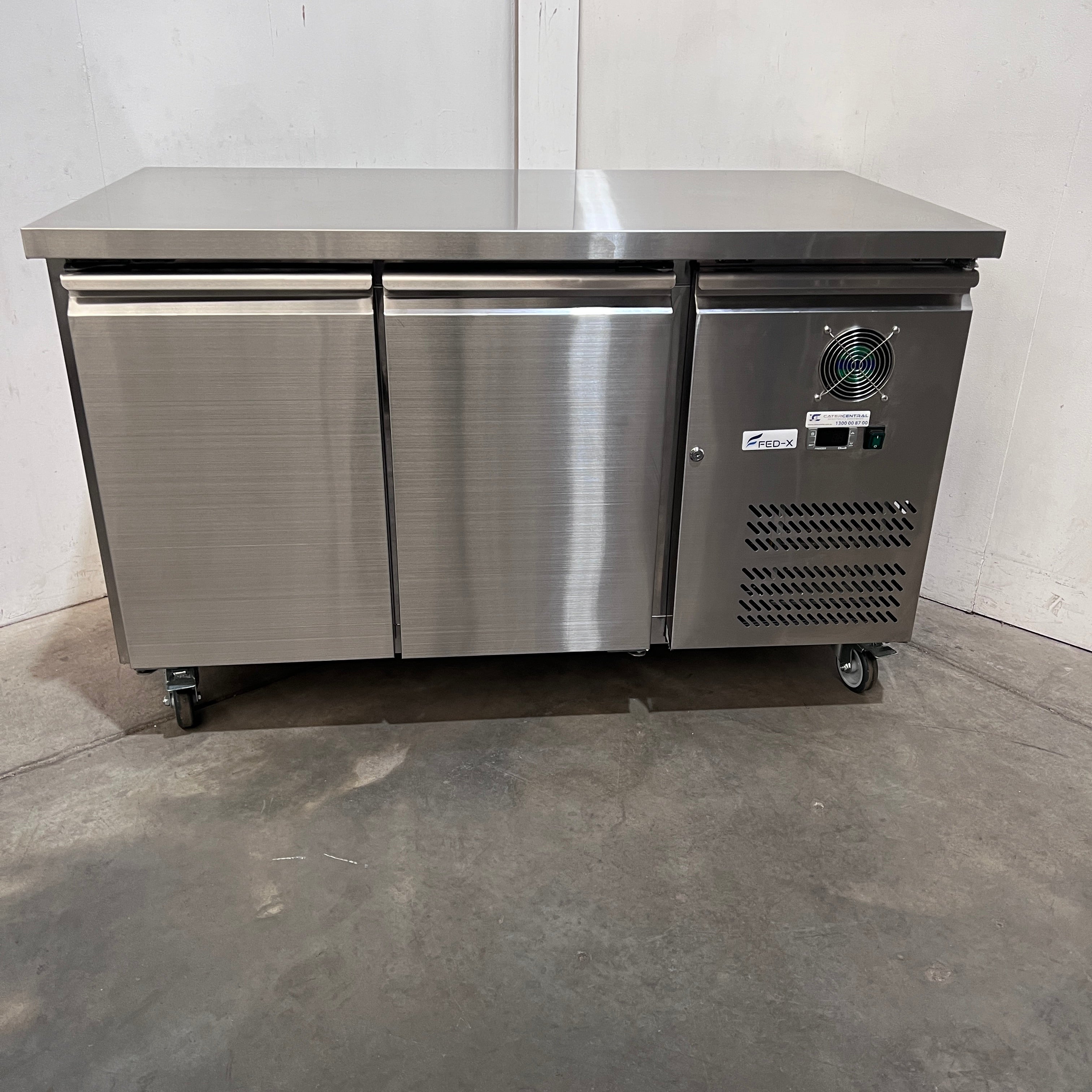 FED-X XUB7C13S2V Undercounter Fridge - 885338