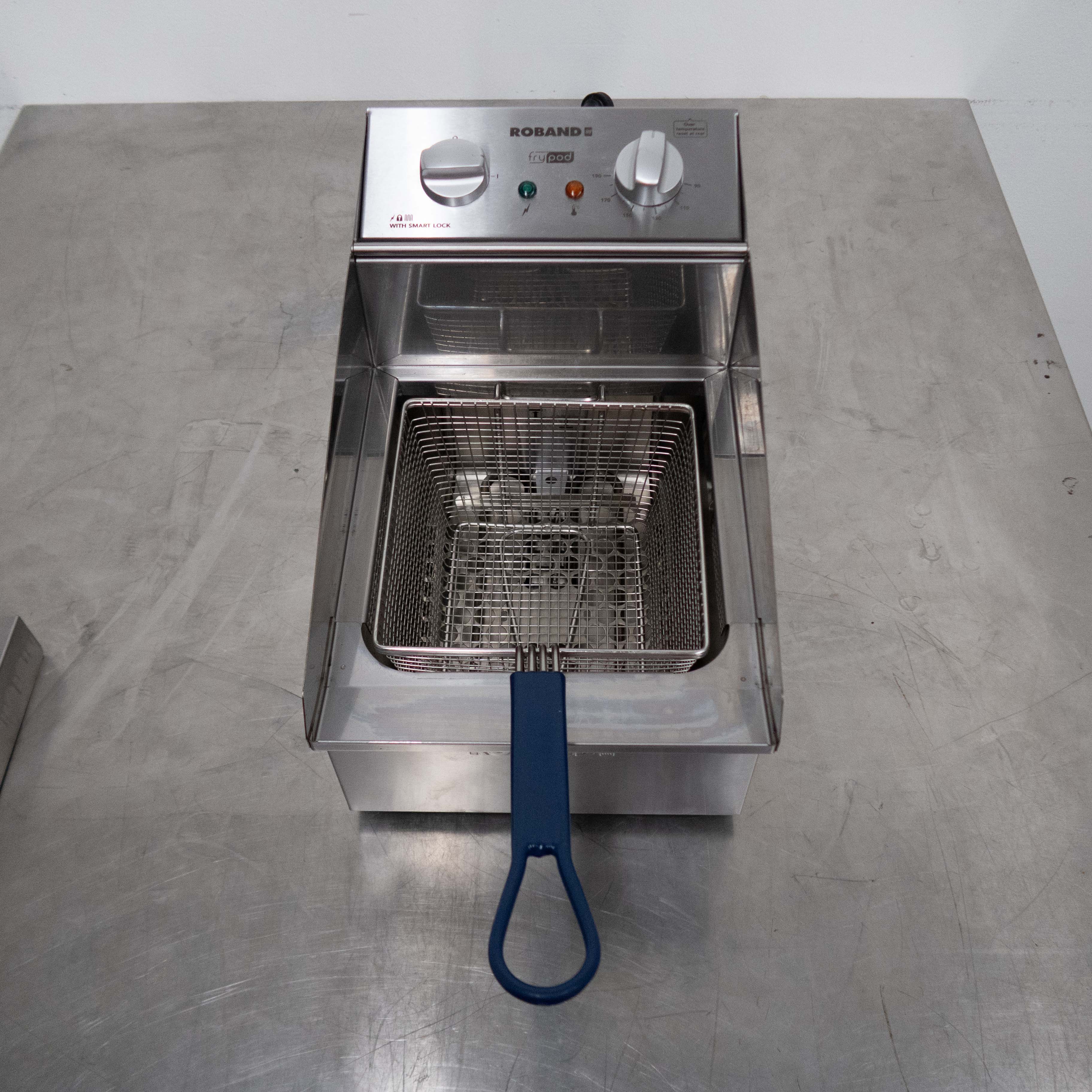 Roband FR15 Countertop Fryer - 885441