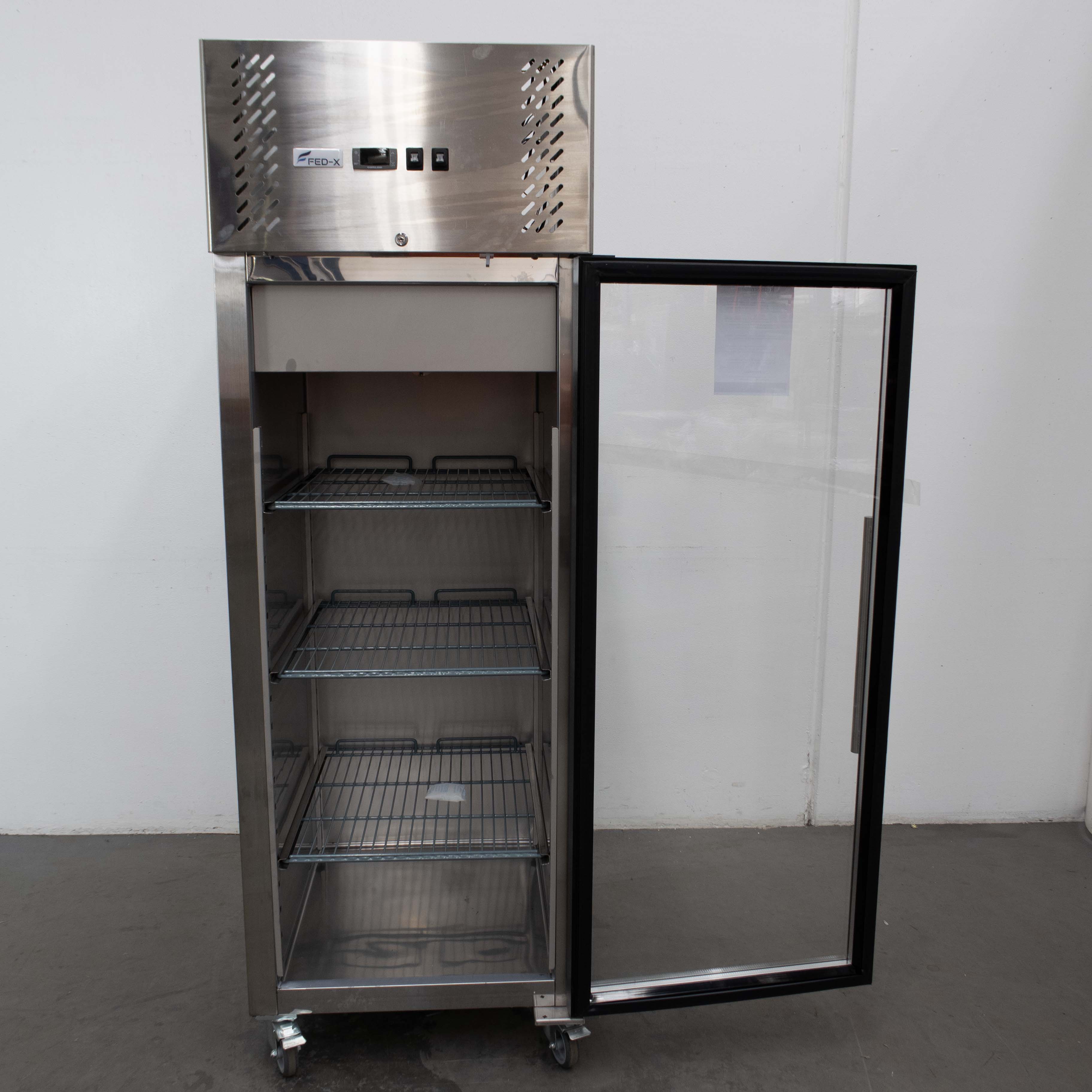 FED-X XURC600G1V Upright Fridge - 887004