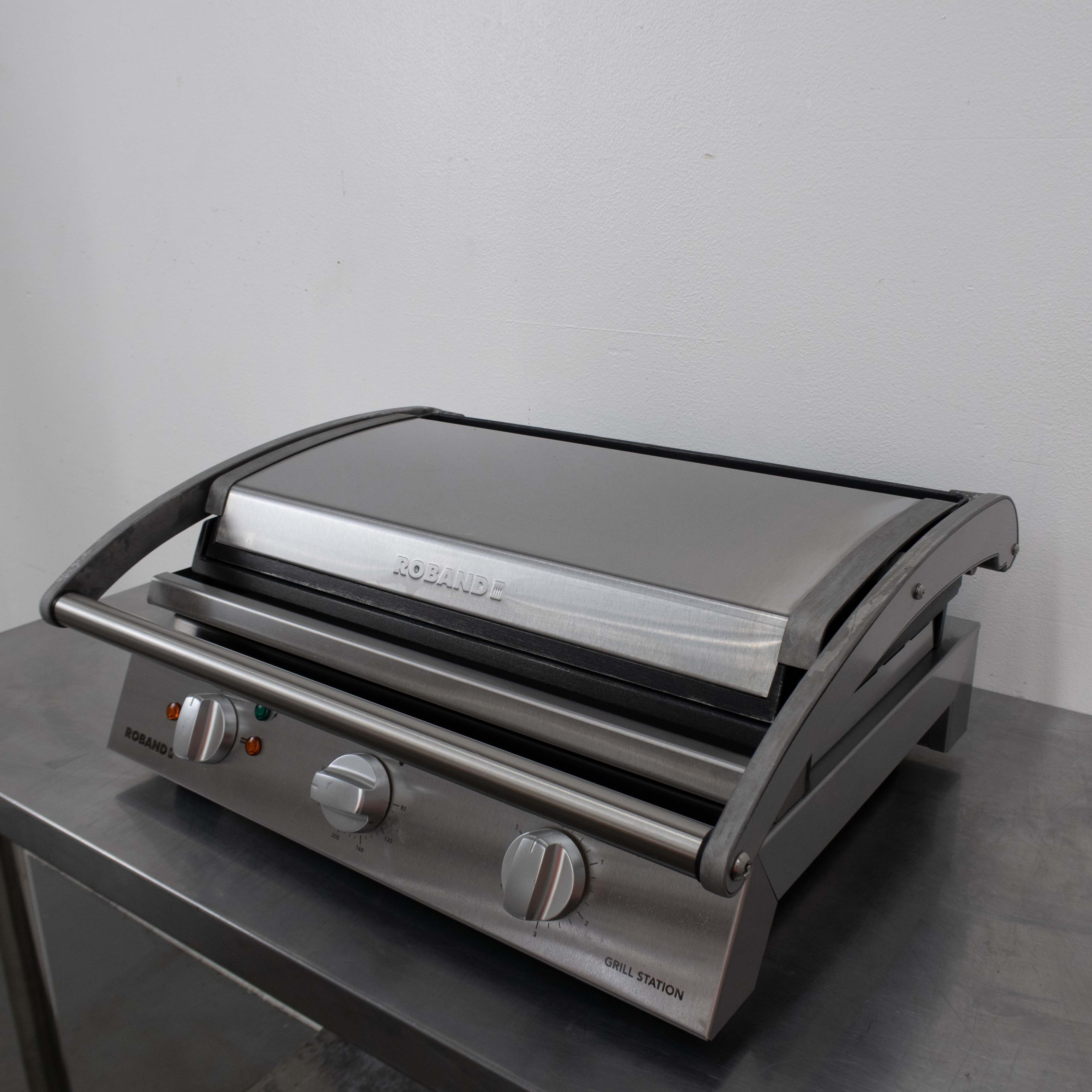 Roband GSA815R Grill Station - 889199