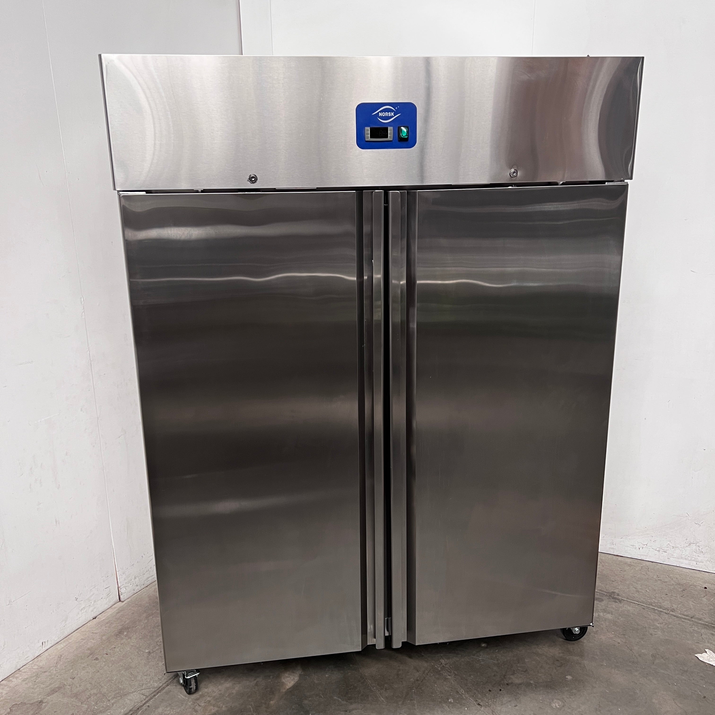 Norsk GN NSK-1410TN Upright Fridge - 889290