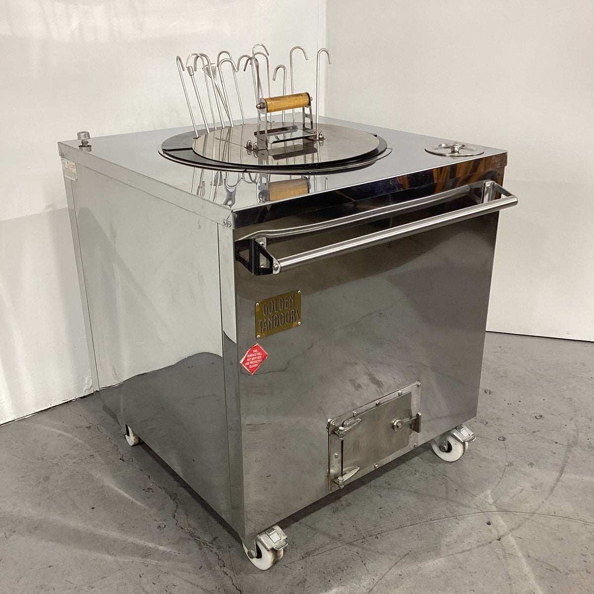 Golden Tandoors GT-810 Tandoori Oven - 891397