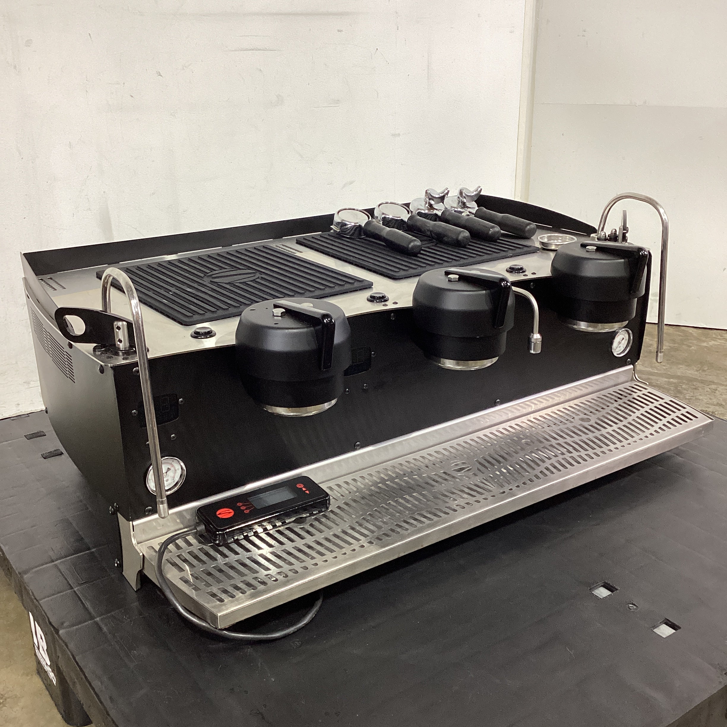 Synesso S300 3 Group Coffee Machine - 891855