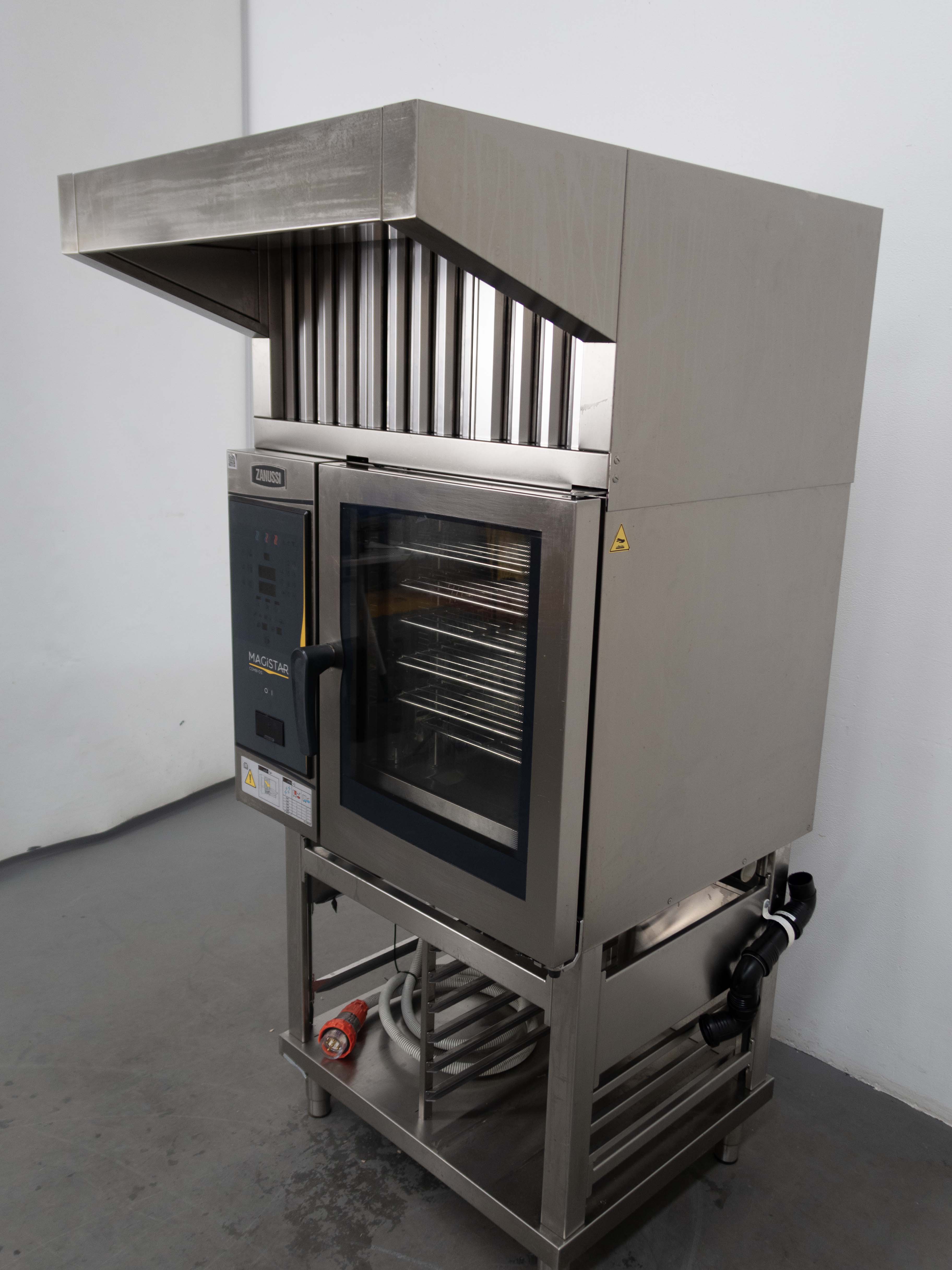 Zanussi ZCOE61B2SO 6 Tray Combi Oven with Stand + Exhaust Canopy - 892644