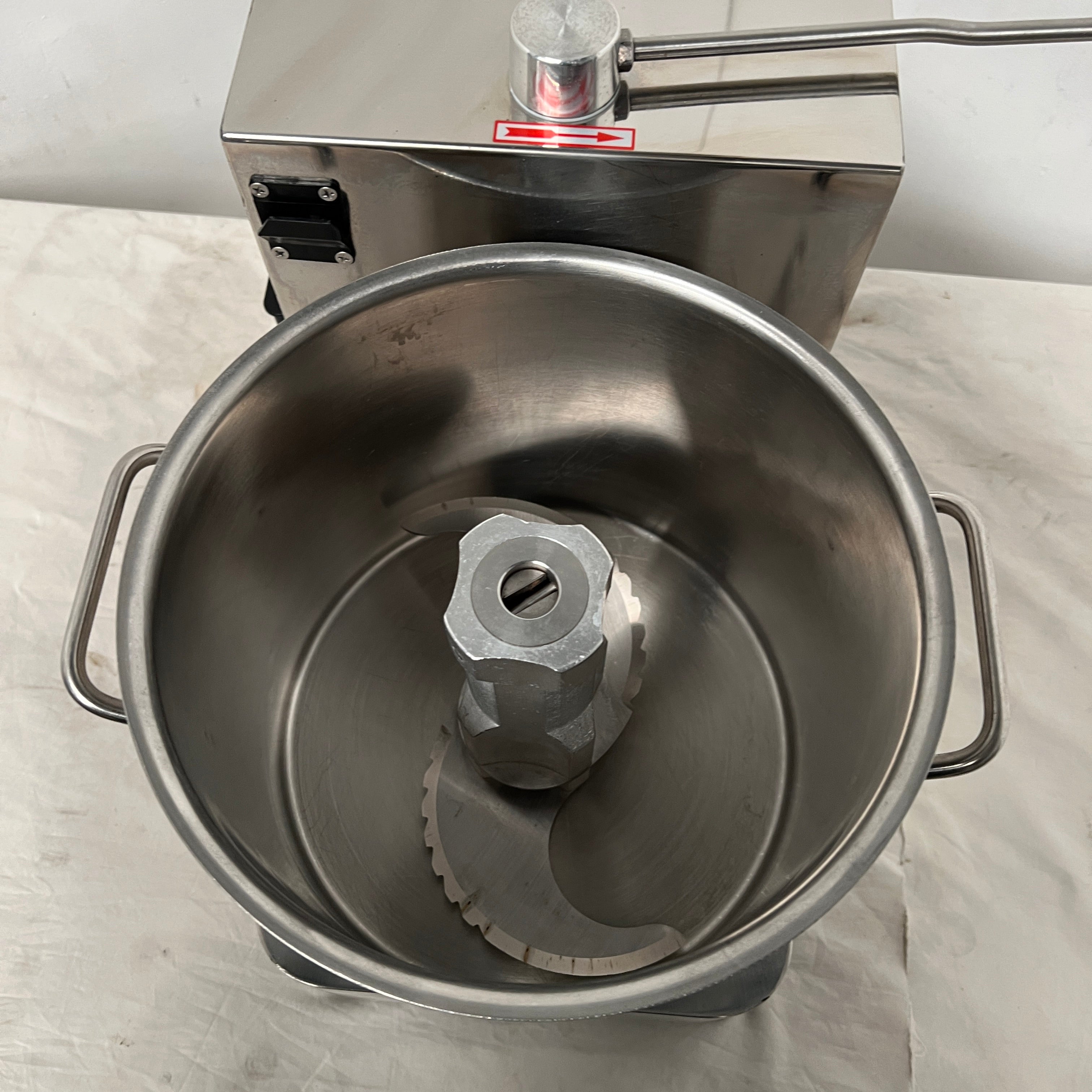 Federal HR-9 Food Processor - 893130