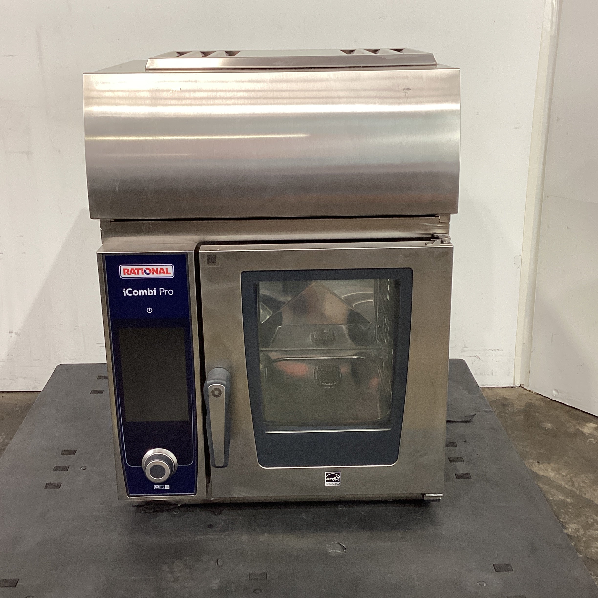 Rational CMP-XS-623 Combi Oven + Ultravent Canopy - 893555