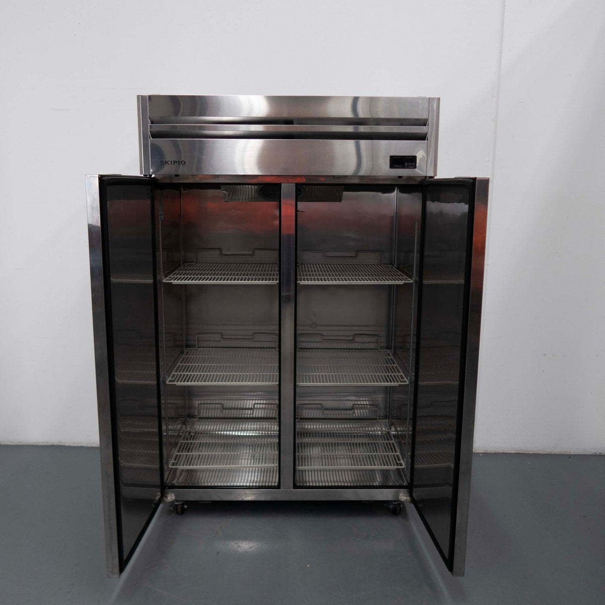 Skipio SRT45-2 Upright Fridge - 895785
