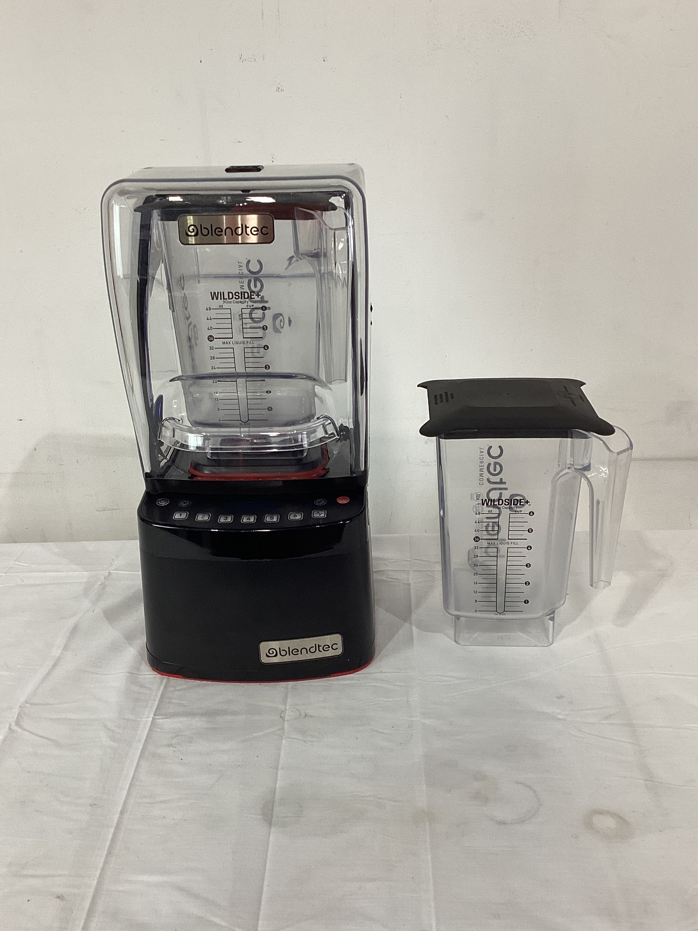 Blendtec CQB1 Blender + 2x Jugs - 896121