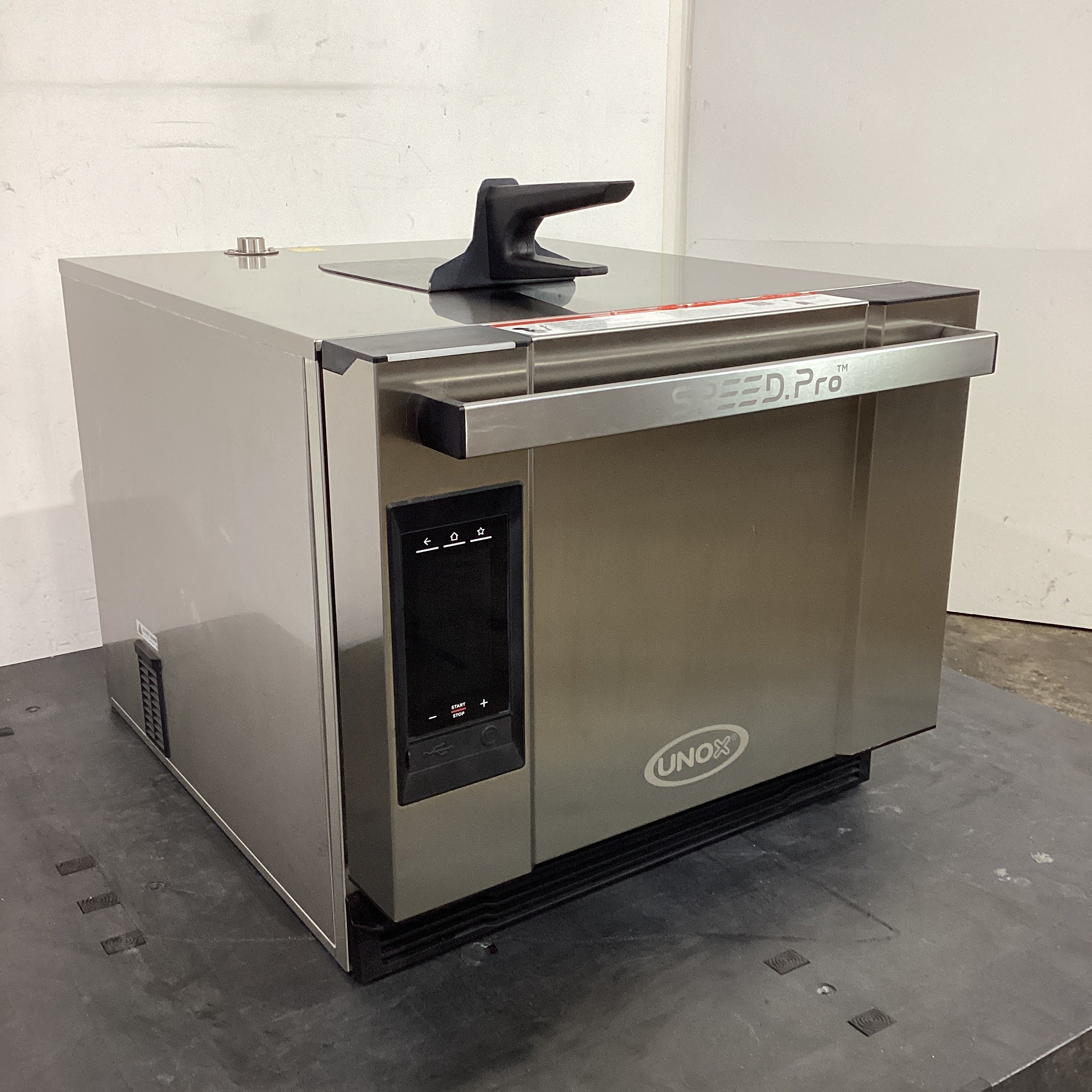 Unox XESR-03HS-EDDN Speed Oven - 897846