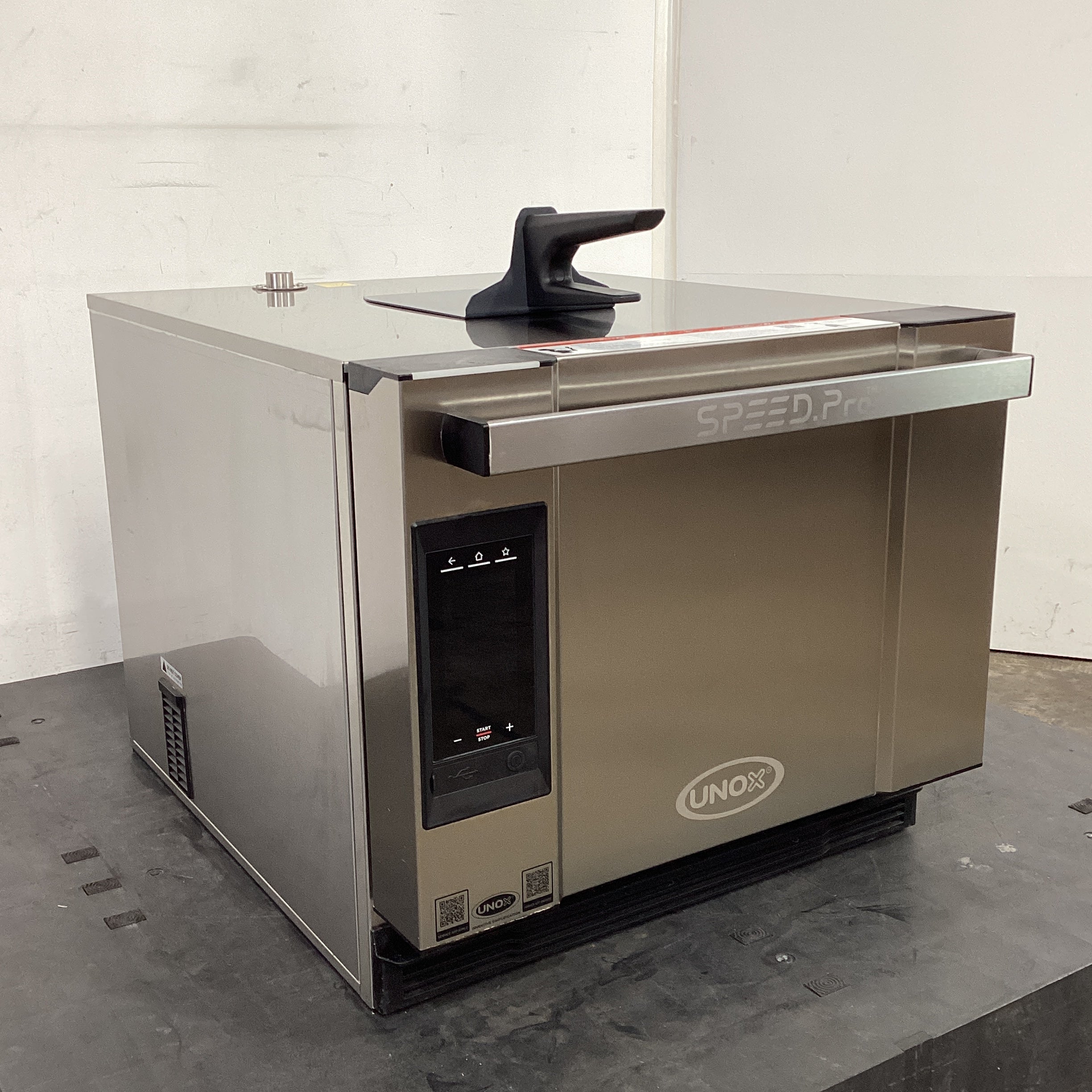 Unox XESR-03HS-EDDN Speed Oven - 897847
