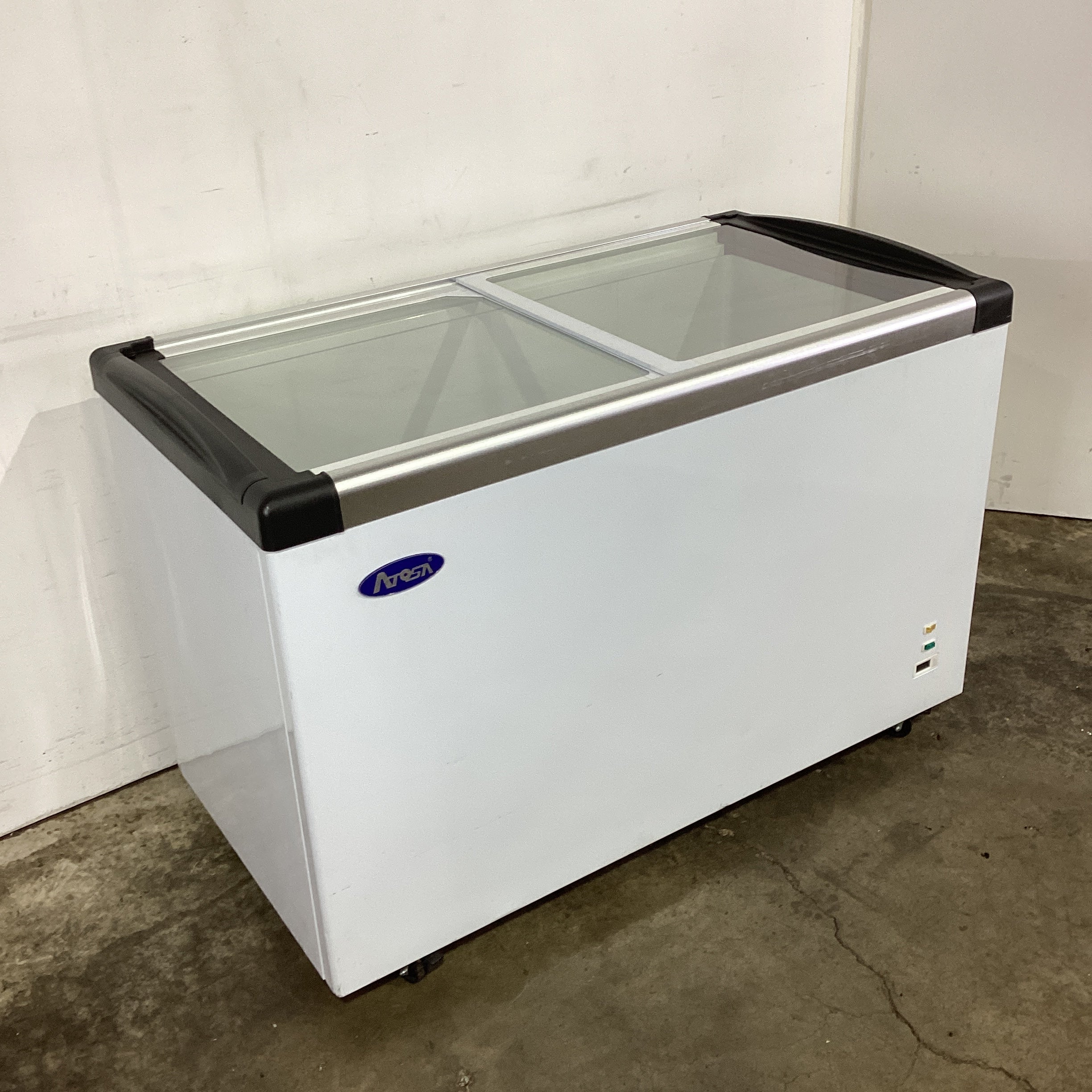 Atosa SD-420P Chest Freezer - 899243