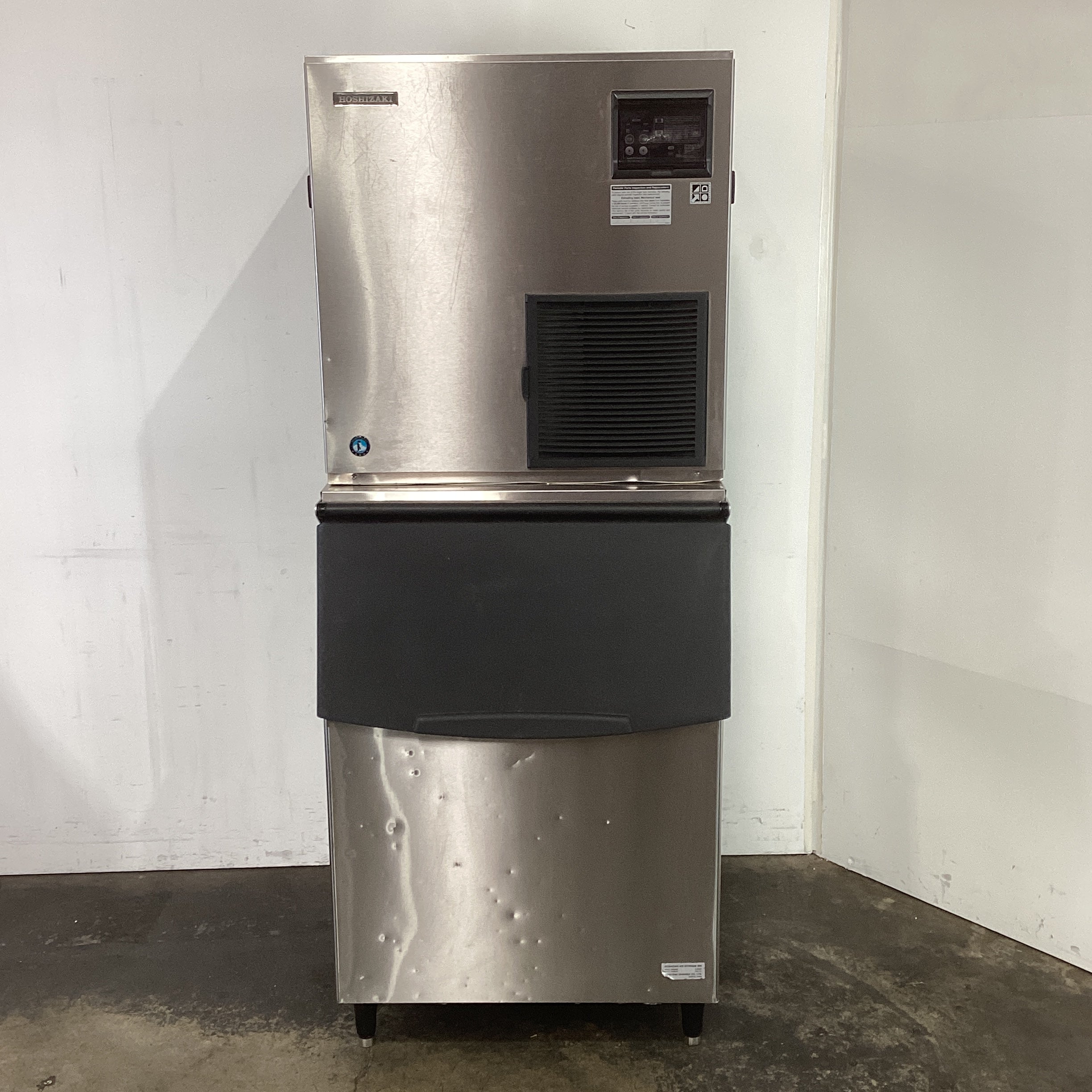 Hoshizaki FM-1000AKE Ice Machine + B-501SA Storage Bin - 900187