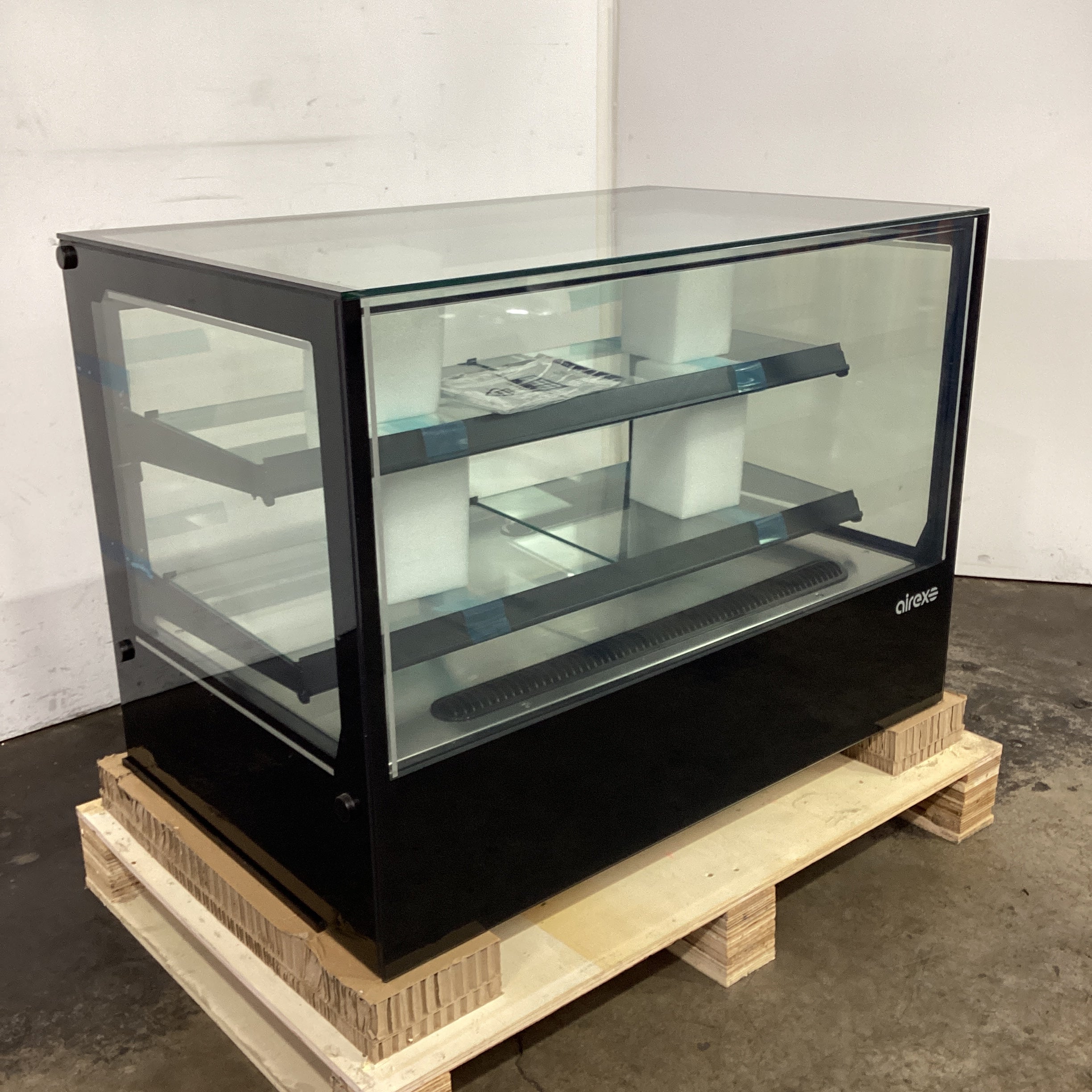 Airex AXR.FDCTSQ.09 Refrigerated Display - 902193