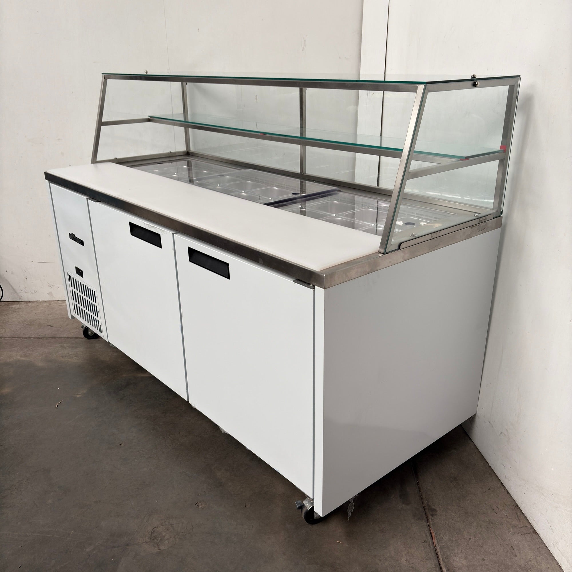 Williams HJ2SCBA-000-N Sandwich Prep Fridge - 902890