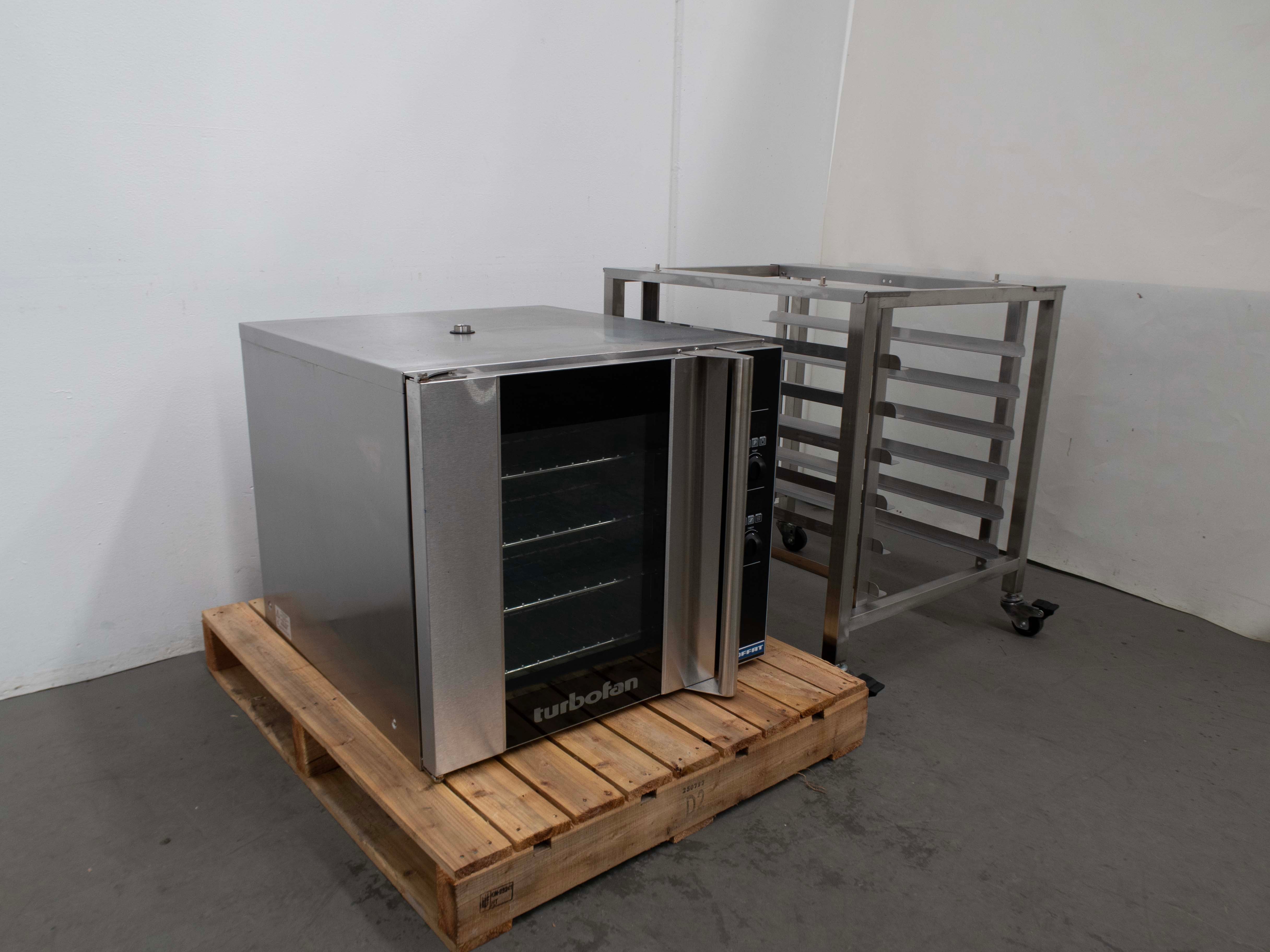 Turbofan E32D4 Convection Oven + Stand - 904383