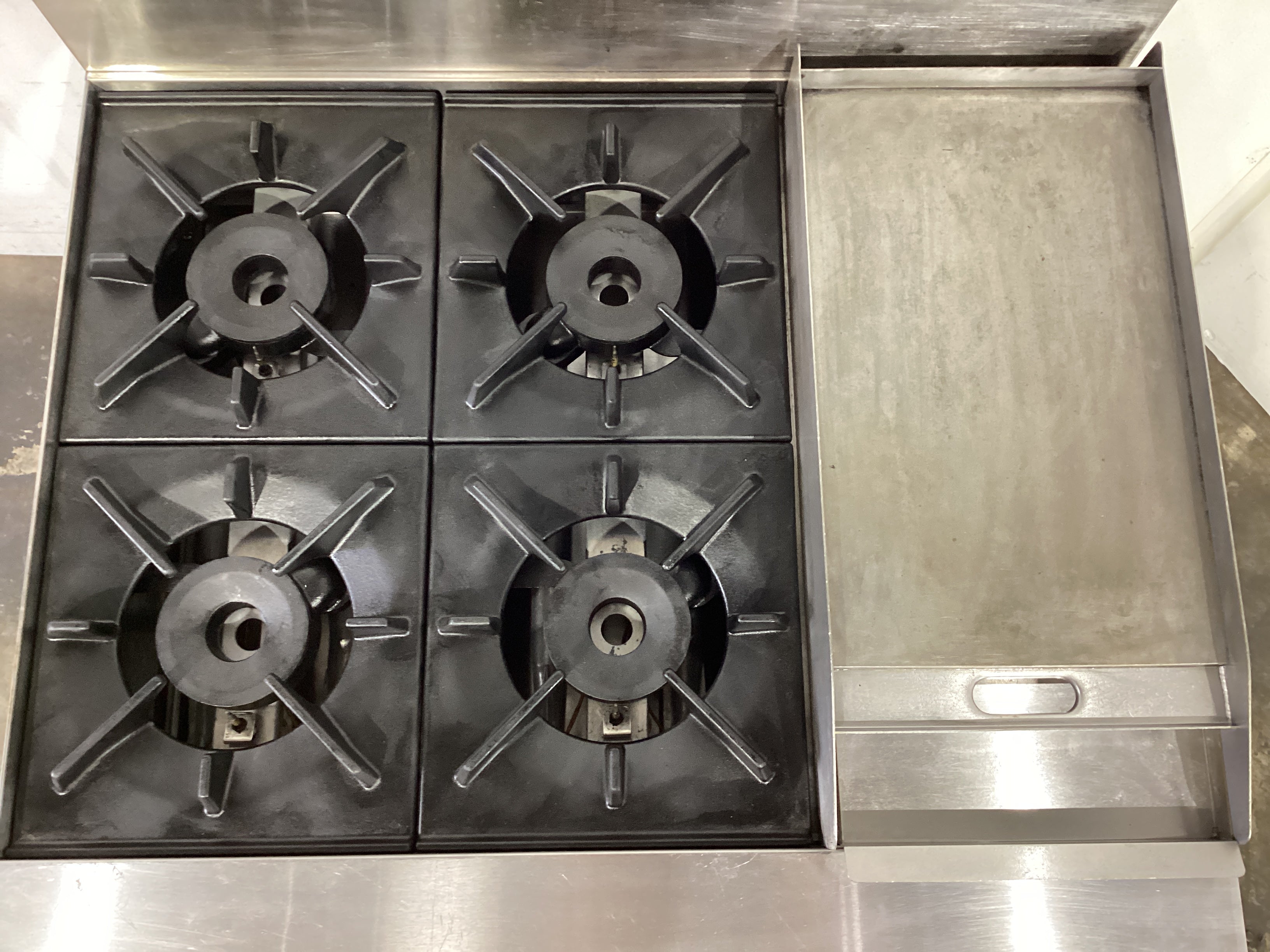 Cobra C9CF 4 Burner Cooktop/Griddle Combo - 906440