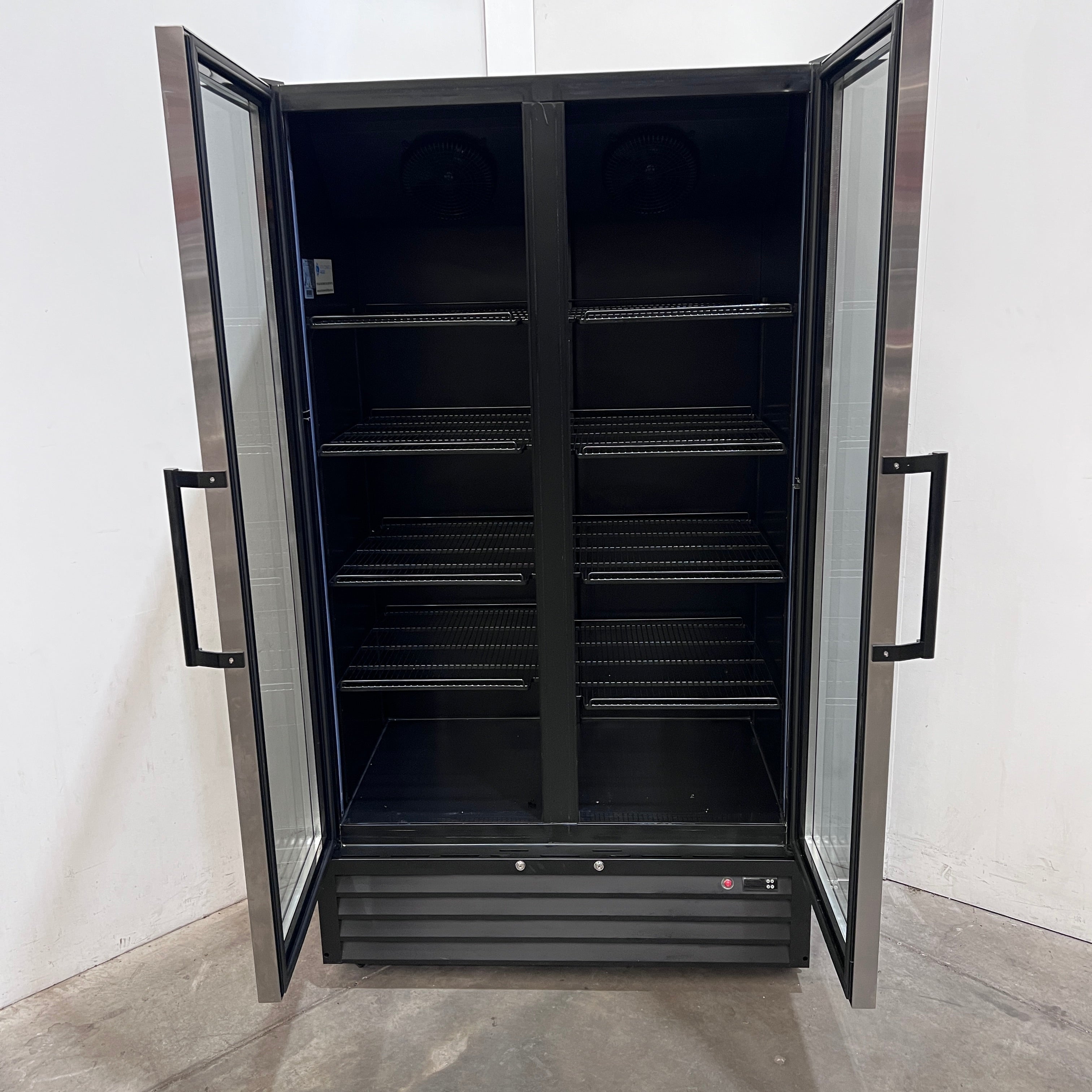 Norsk NSK-1000-NLB-BLK Upright Display Fridge - 908257