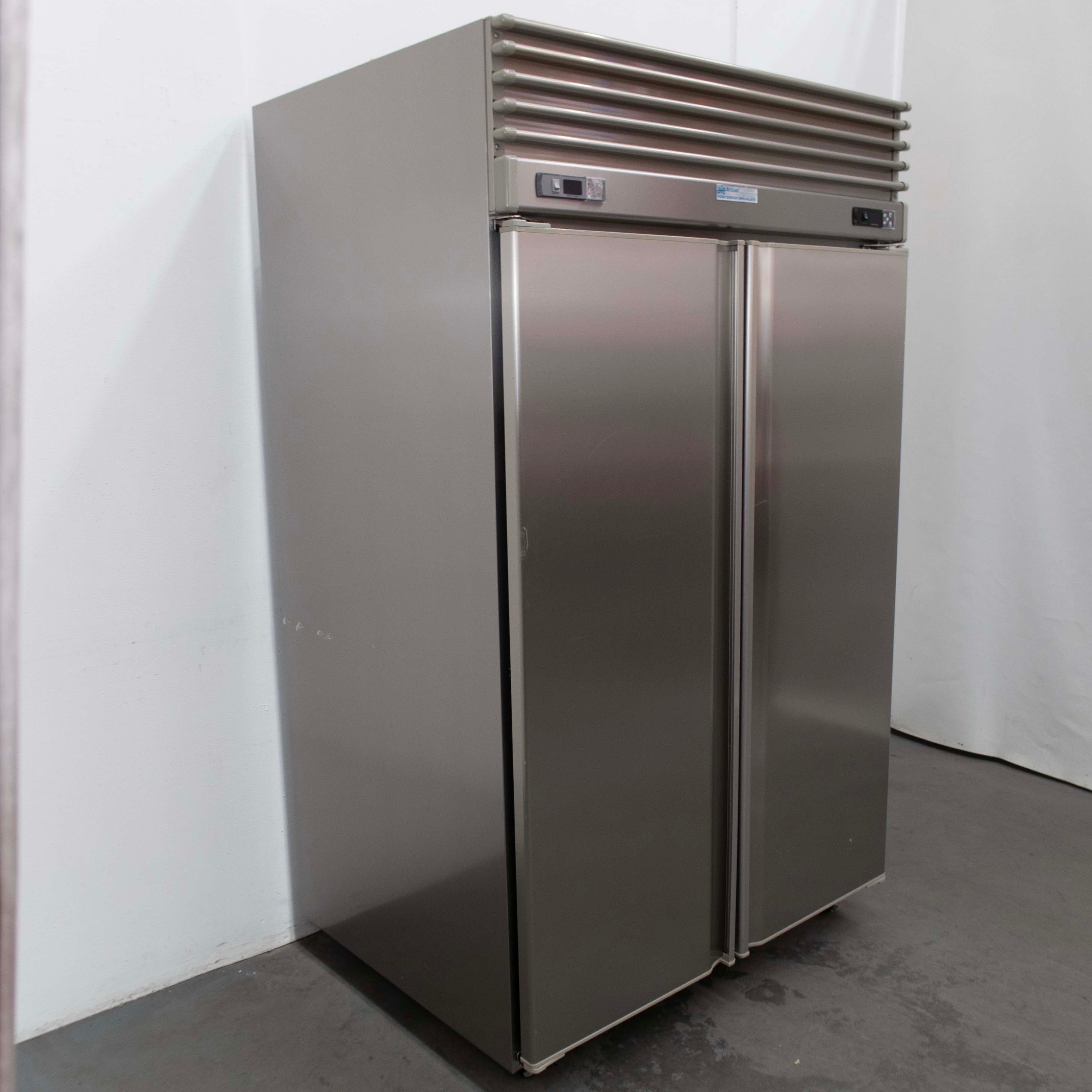 Artisan M1722 Upright Fridge/Freezer - 910033