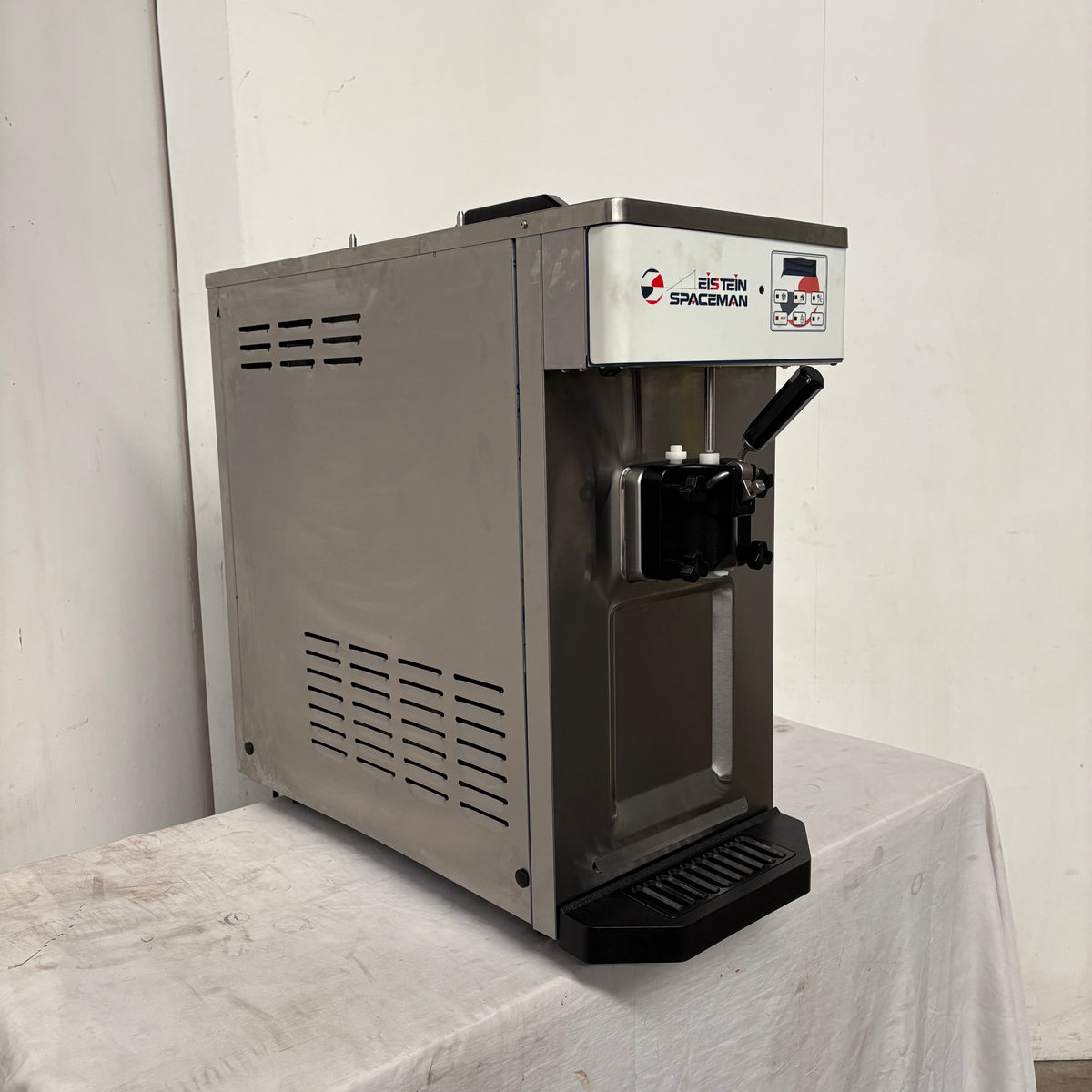 Spaceman 6228A-C Soft Serve Ice Cream Machine - 912908