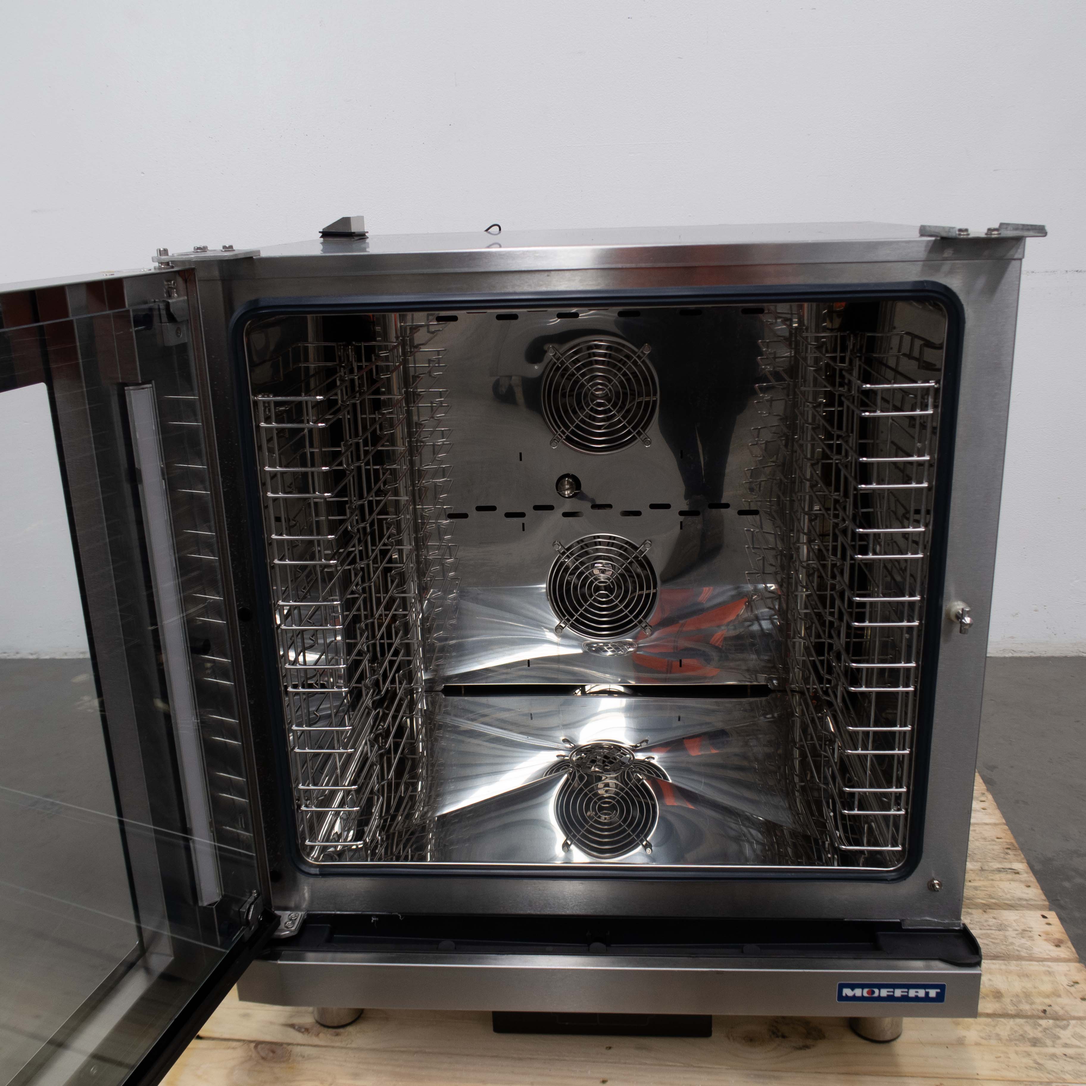Turbofan AUEC40T7 Combi Oven + Stand - 915605