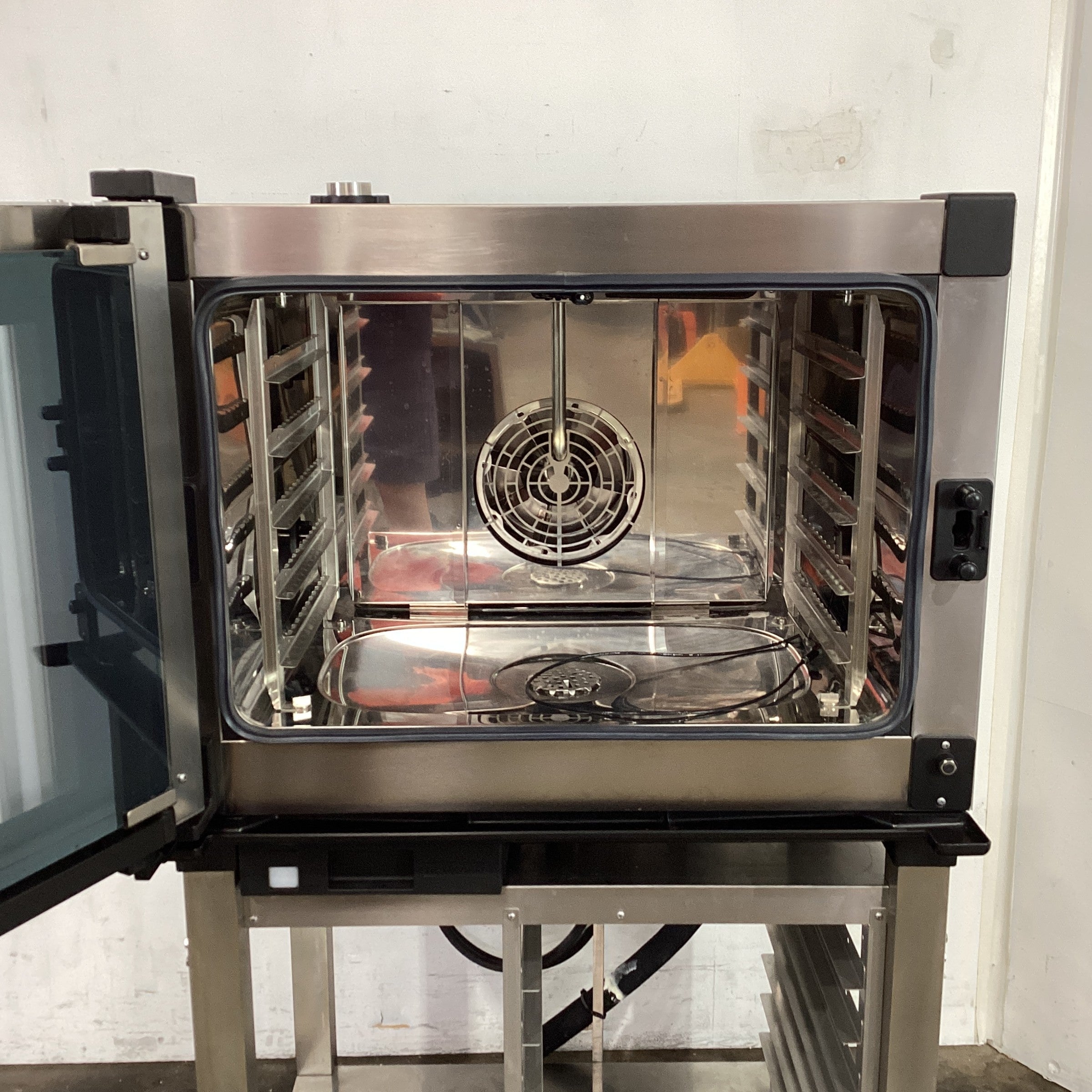 Unox CHEFTOP XEVC-0511-E1RM-MS Combi Oven + Stand - 915684