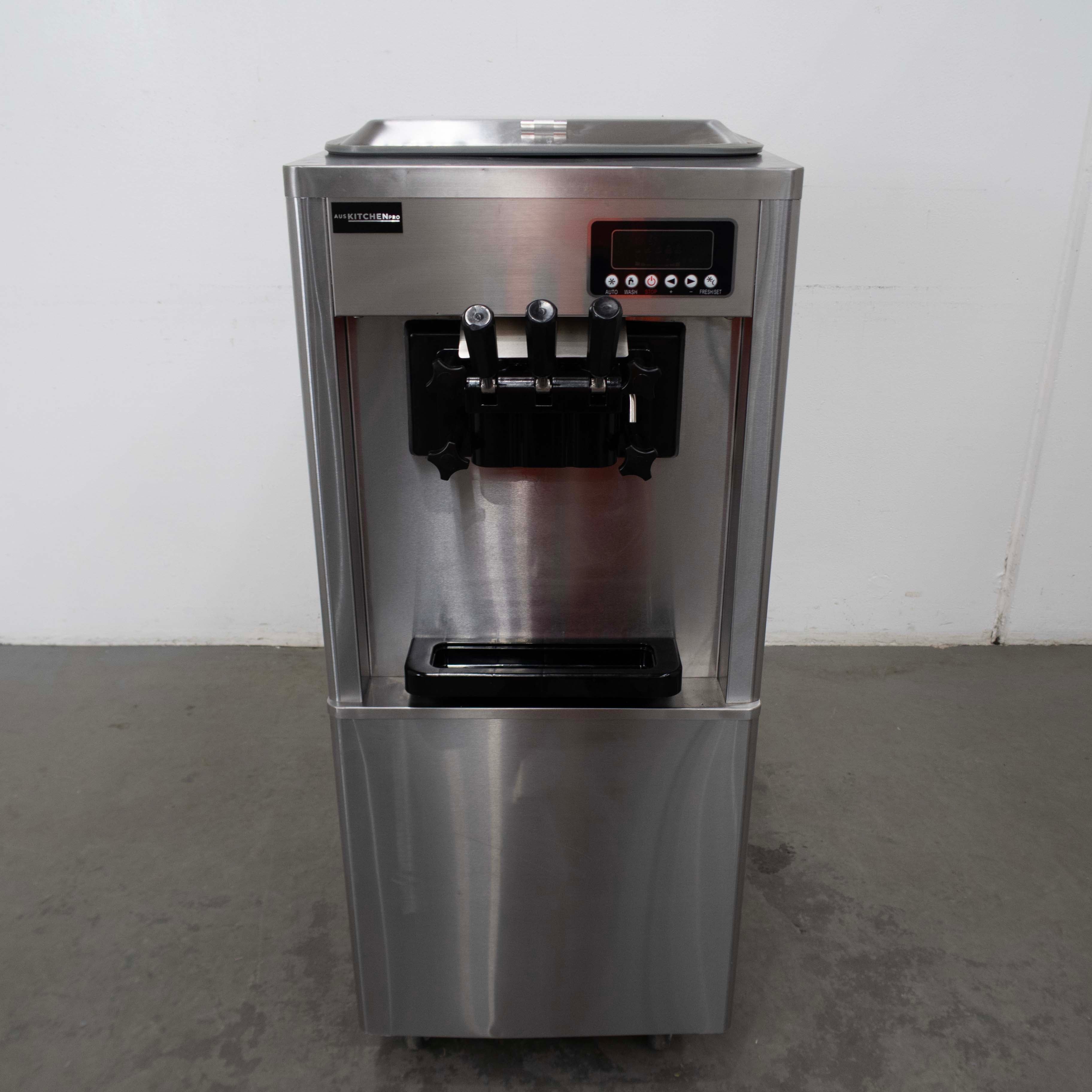 Aus Kitchen AUSKPSSA22 Soft Serve Ice Cream Machine - 916398