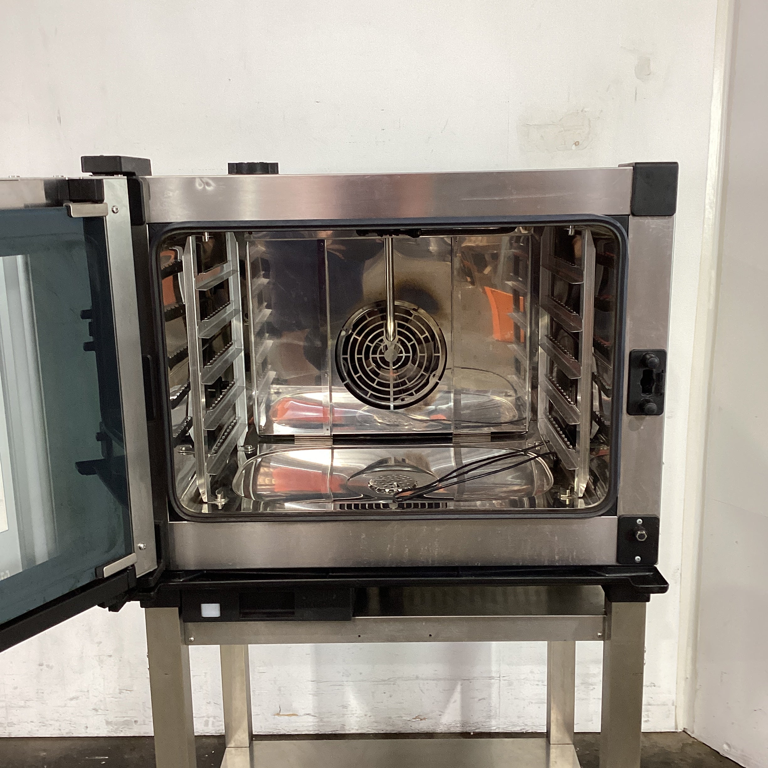 Unox CHEFTOP XEVC-0511-E1RM Combi Oven + Stand - 919827