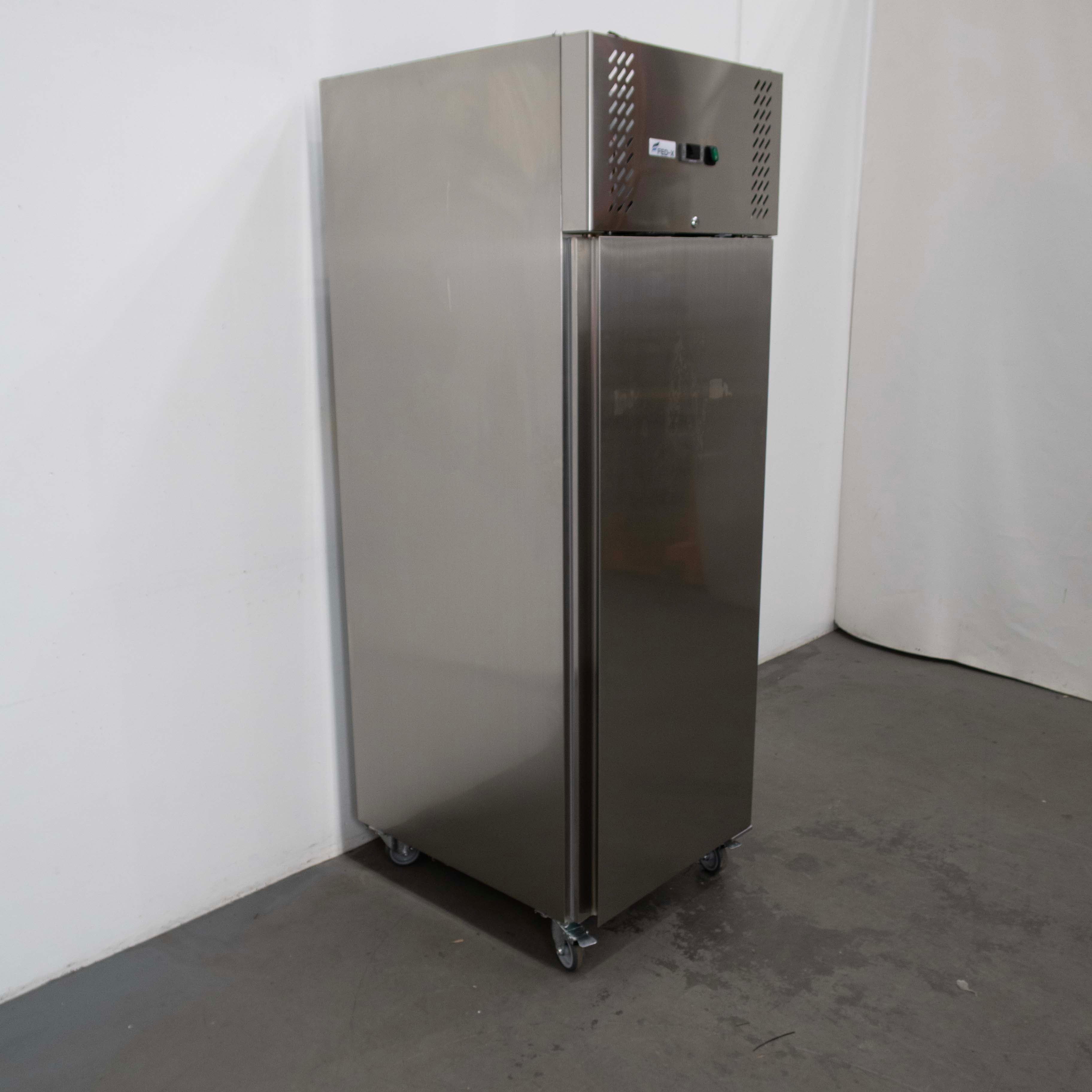 FED-X XURC600SFV Upright Fridge - 920940
