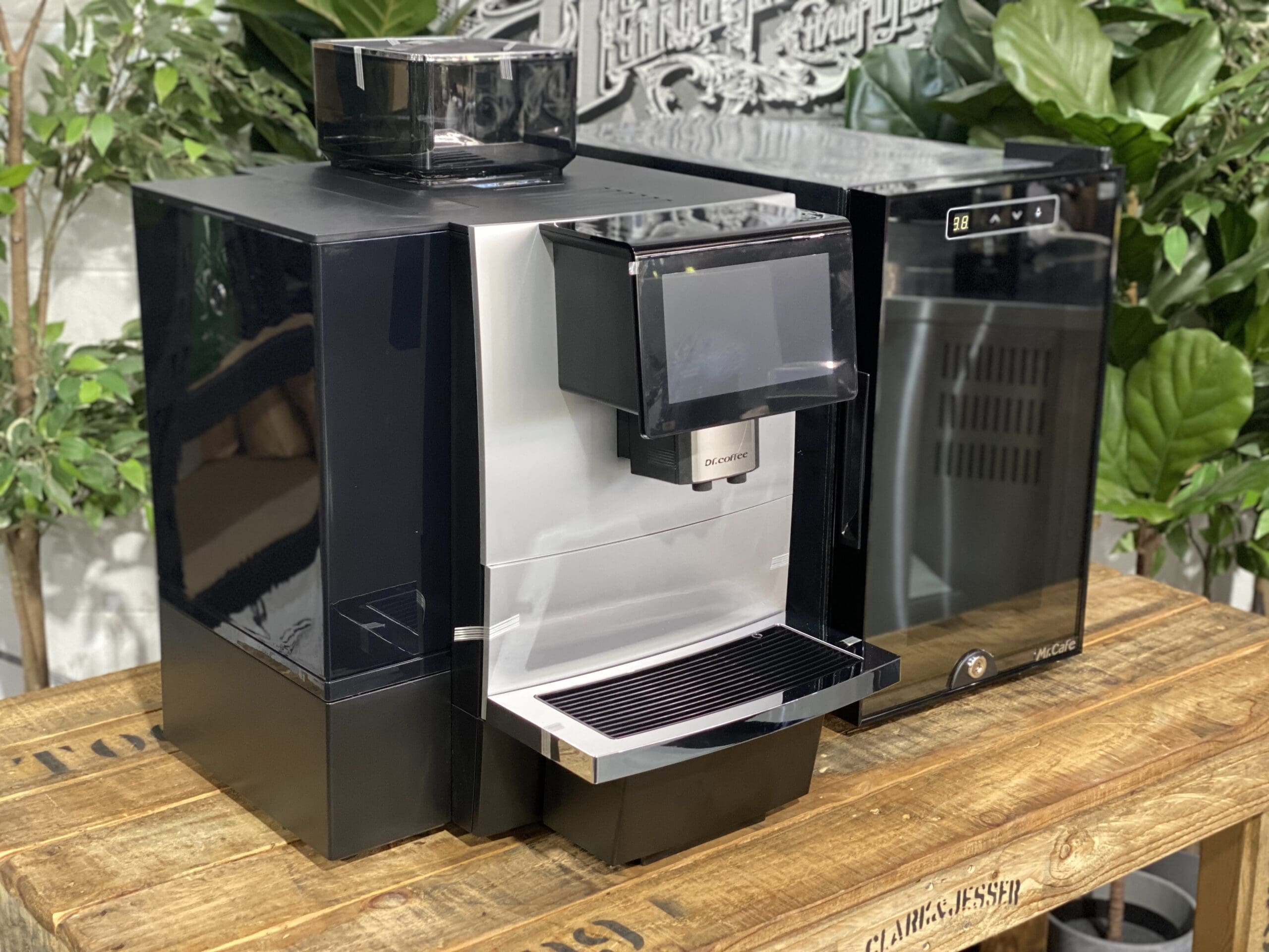 Dr Coffee F11 Big with Fridge - Fully Automatic Coffee Machine - Black