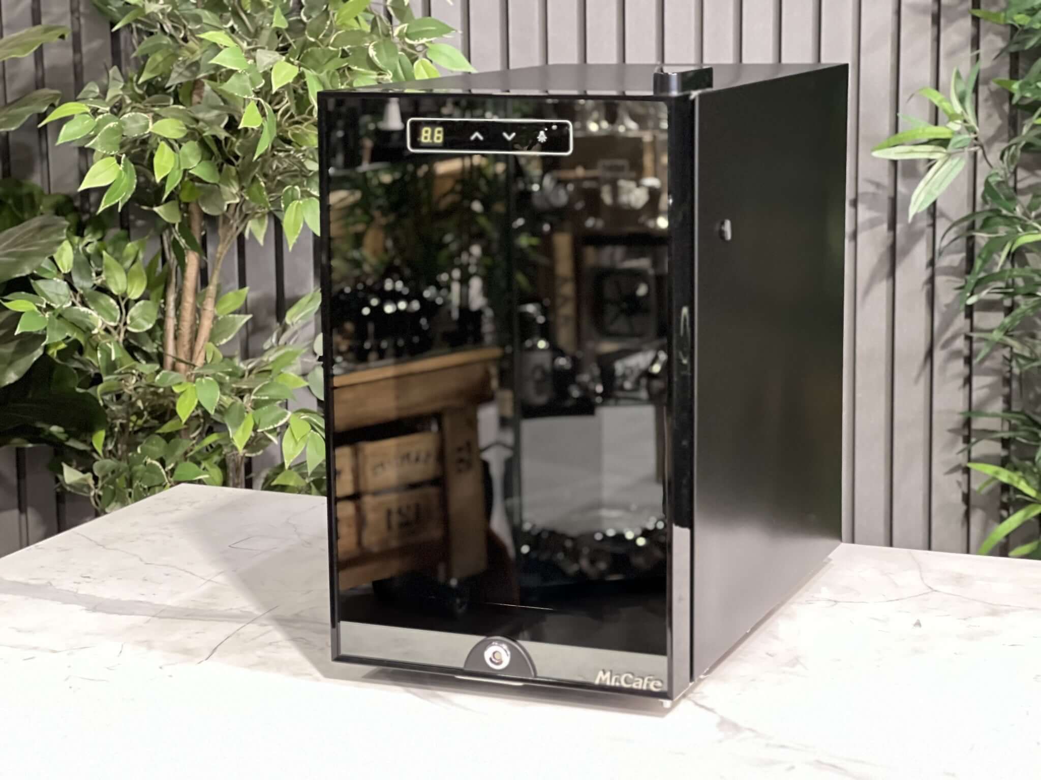 Dr Coffee Sc08 Milk Fridge Brand - Black