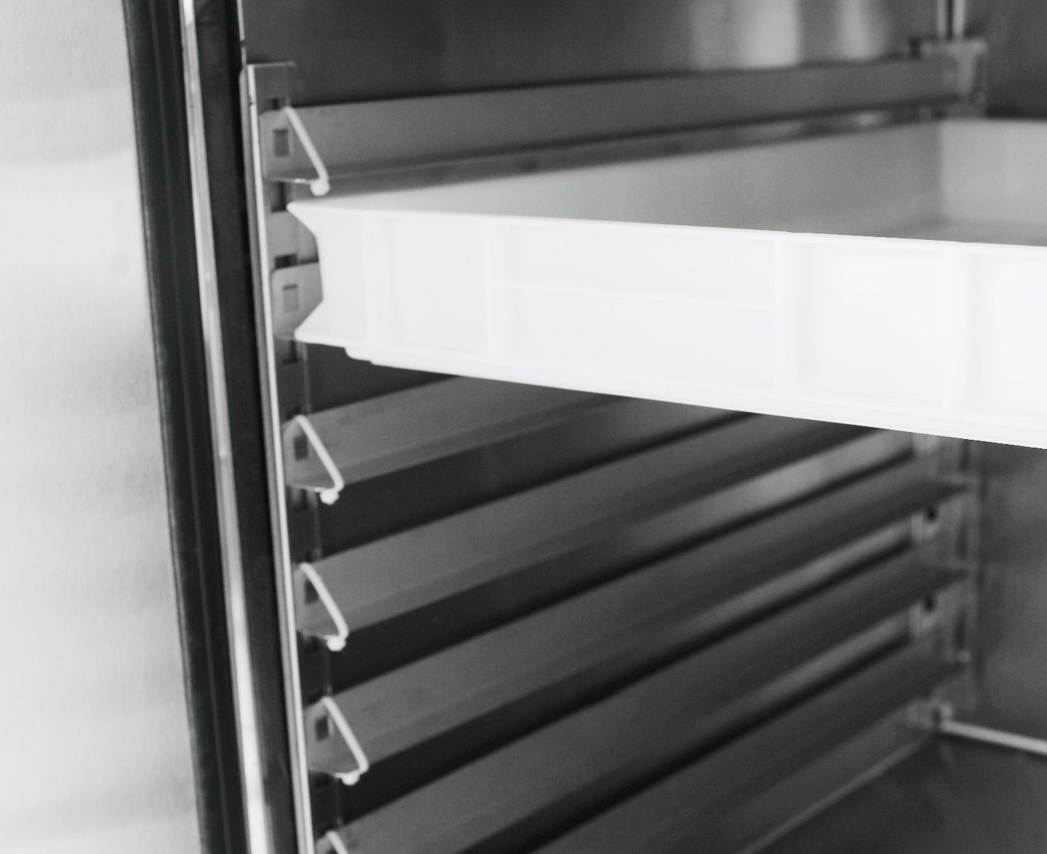 Atosa 2 Door Refrigerated Pizza Table With Drawers EPF3480