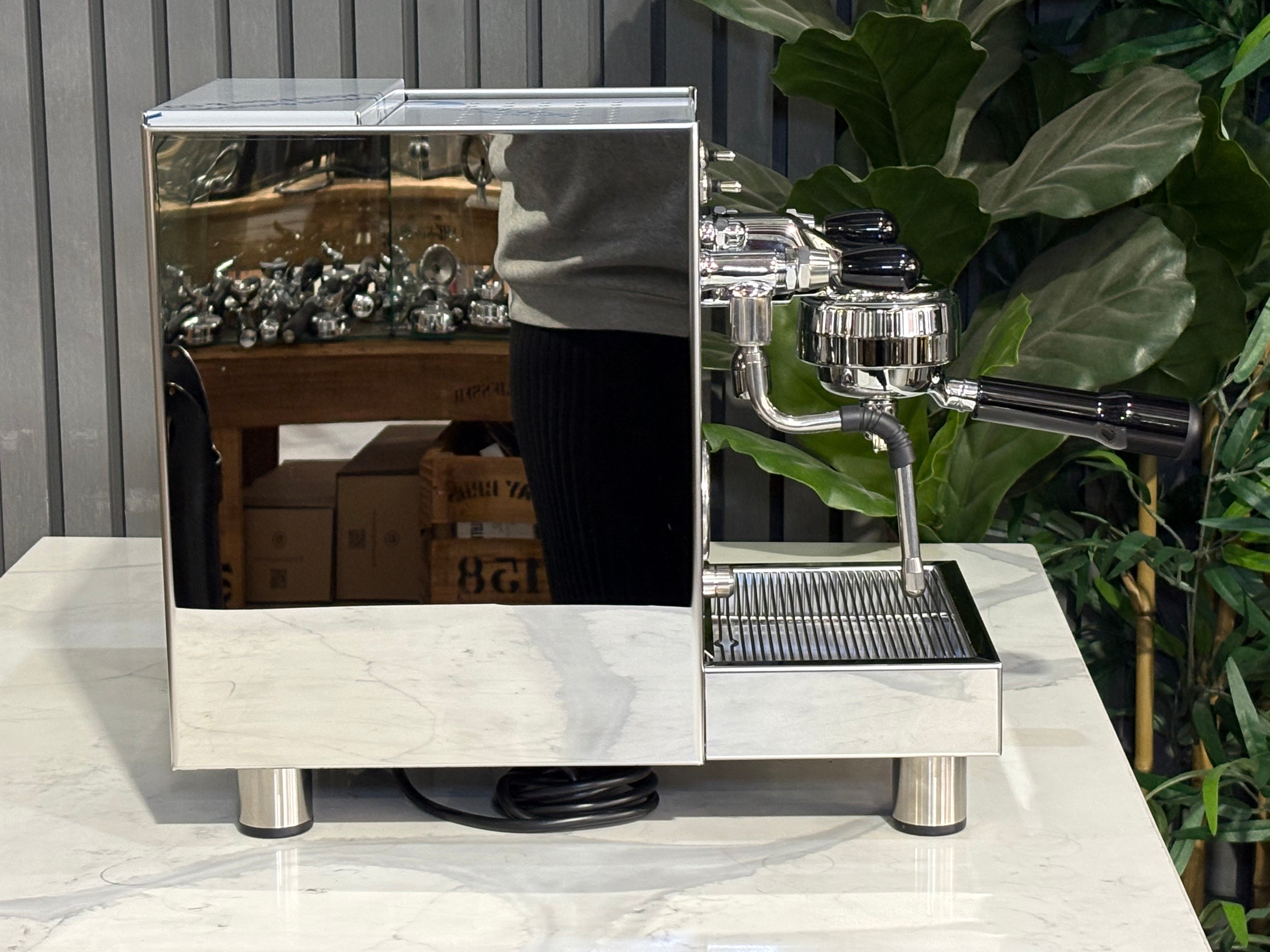 Bezzera BZ10 - 1 Group Commercial Espresso Machine - Stainless Steel