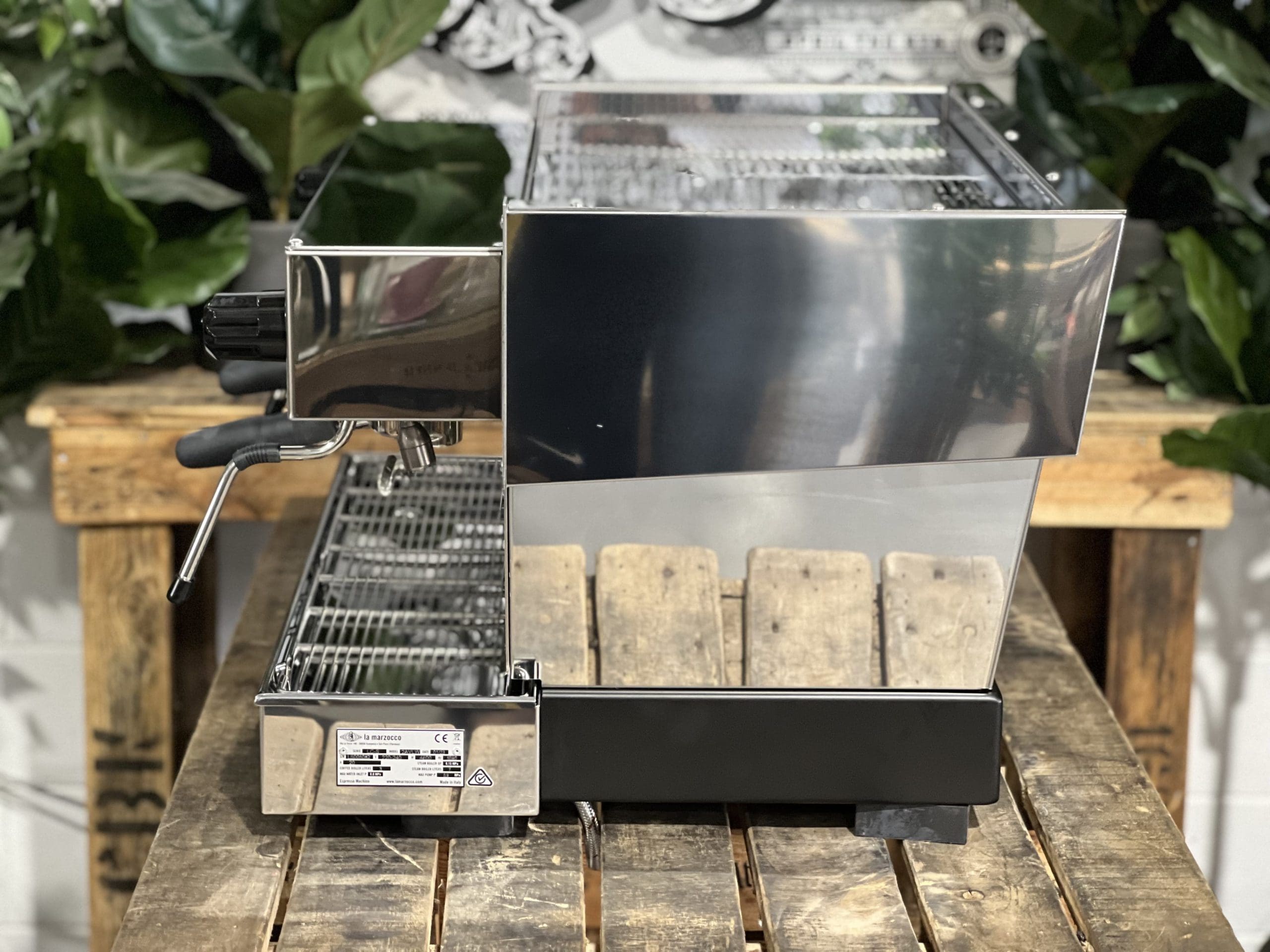 La Marzocco Linea Classic S - 2 Group Commercial Espresso Machine - Stainless