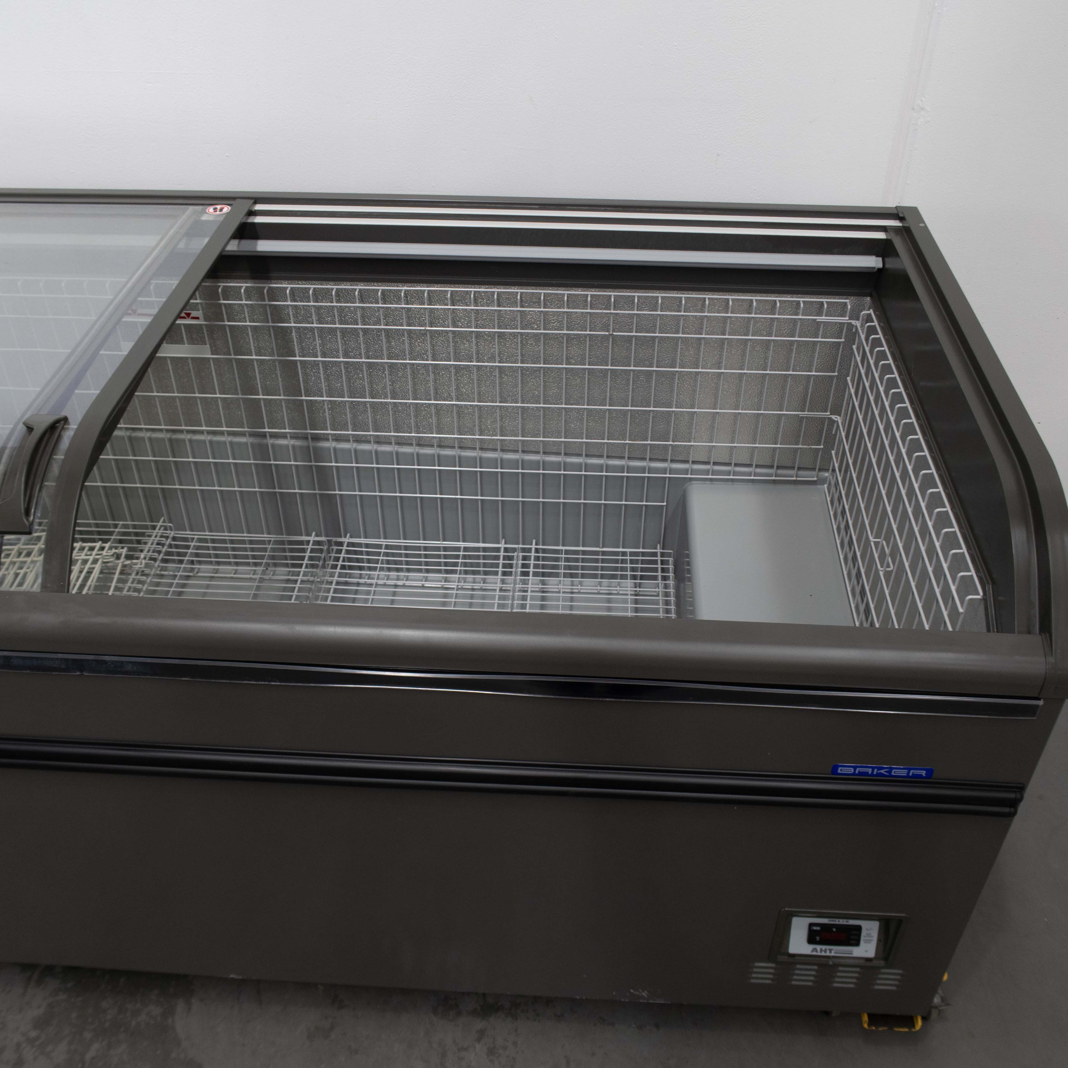 AHT Athen XL 250 Display Freezer - 790677