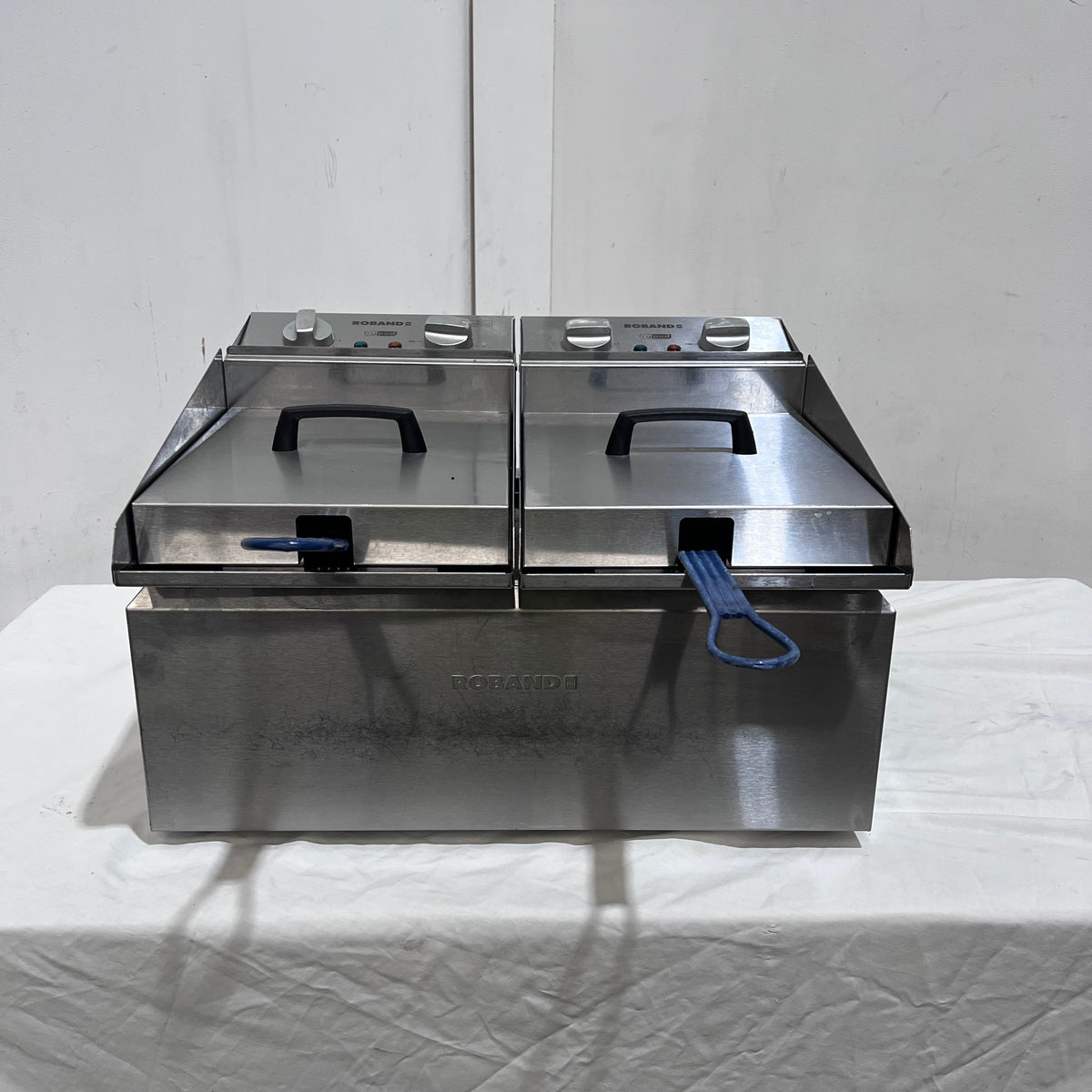 Roband FR28 Counter Top Split Pan Fryer - 851313
