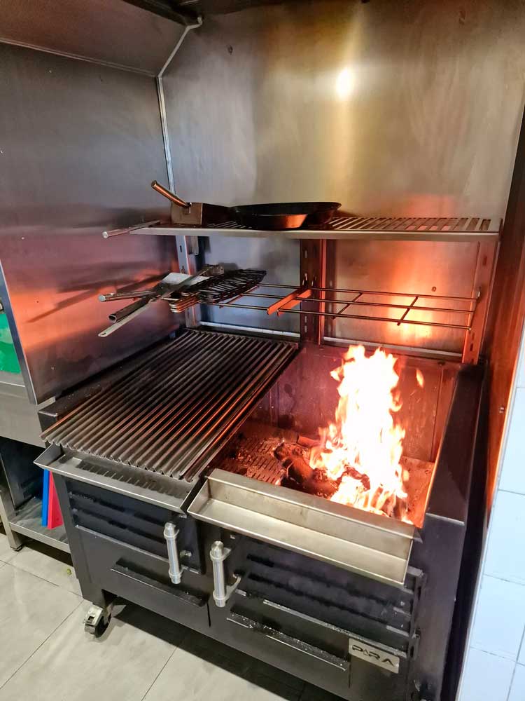 Pira M150 Charcoal Barbecue Grill - 160