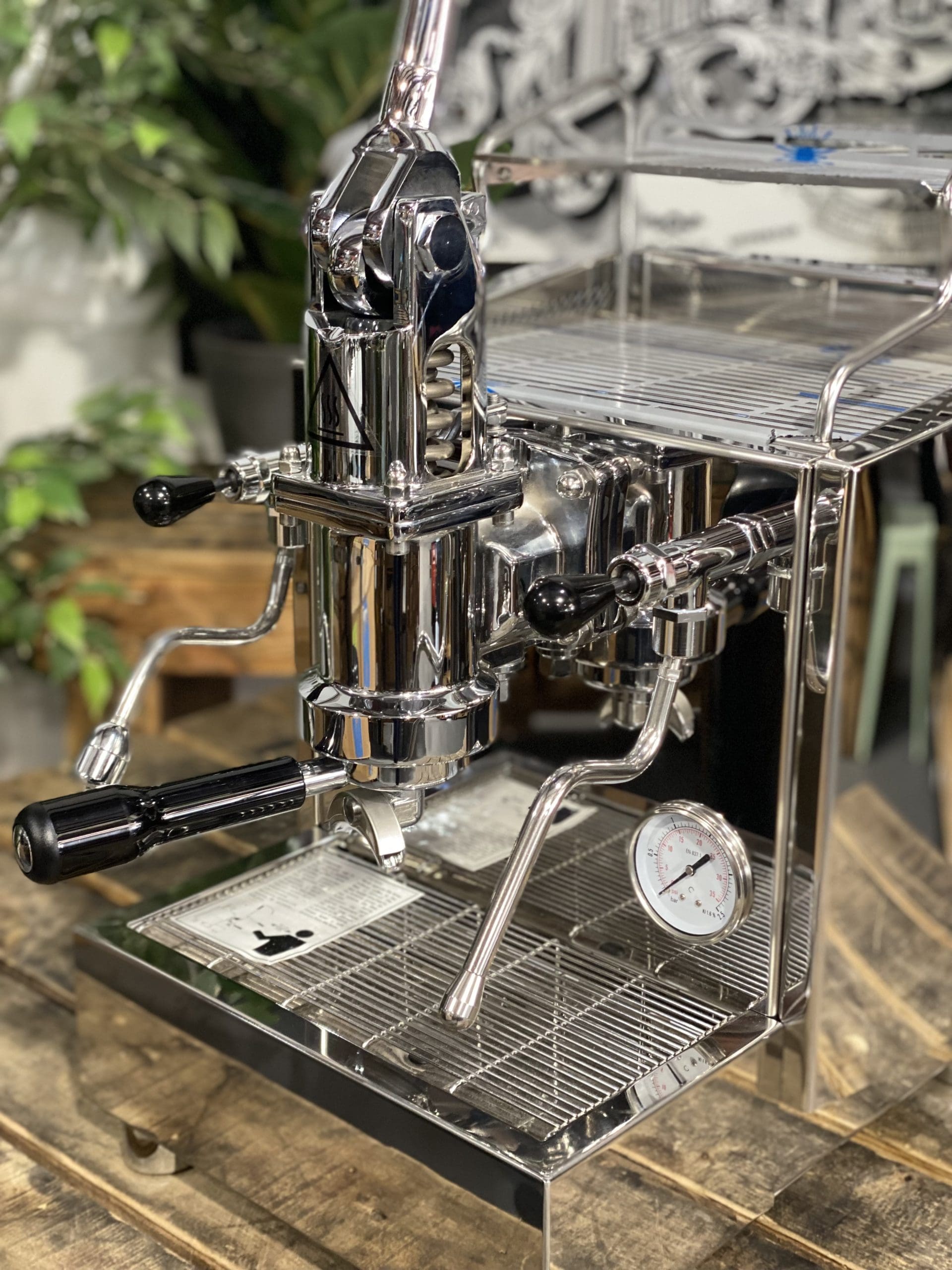 Izzo Alex Leva (Full Pull Lever) Plumbed & No Pump - 1 Group Commercial Espresso Machine